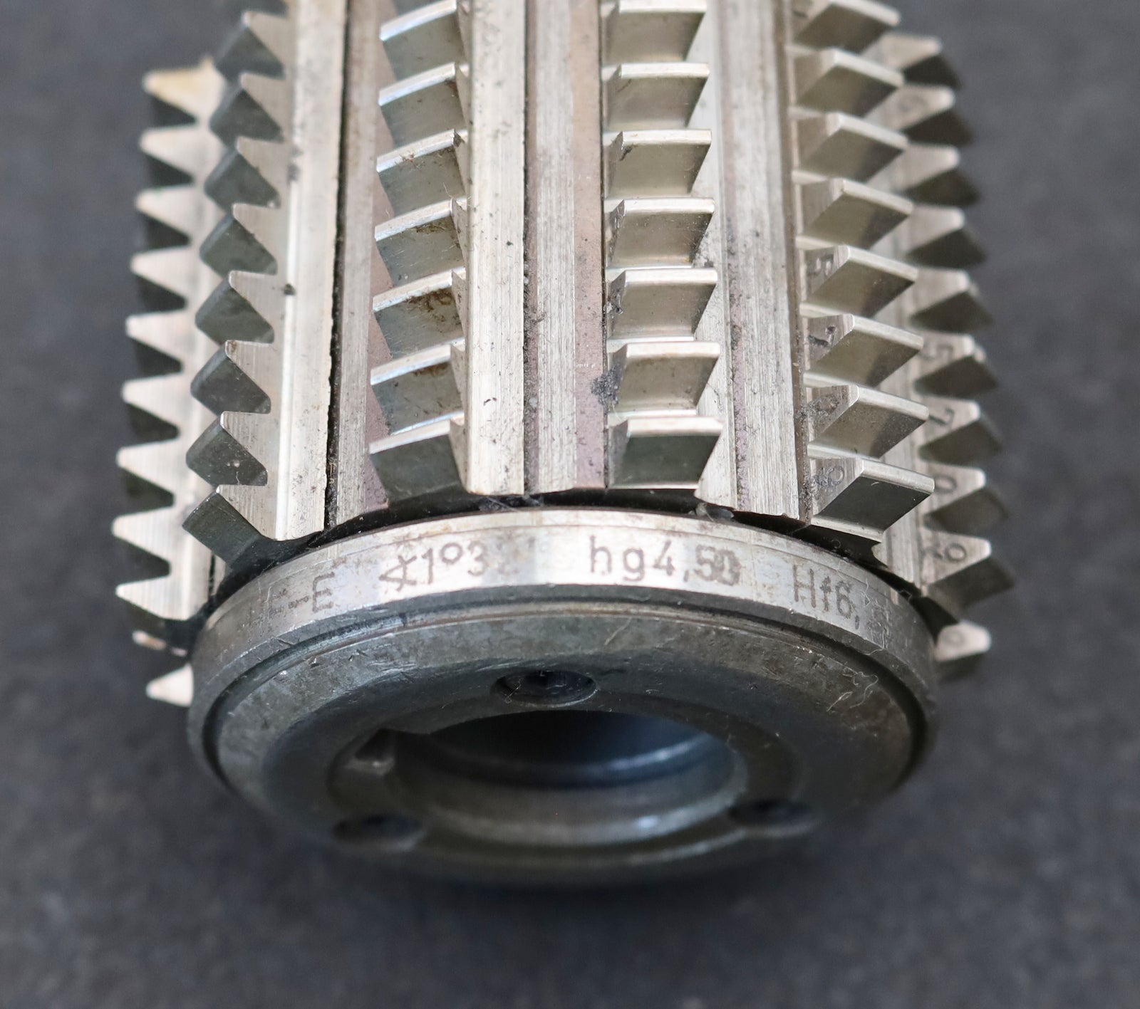 Bild des Artikels KLINGELNBERG-Zahnrad-Wälzfräser-m=-2,0mm-EGW-20°-BPII-nach-DIN-3972