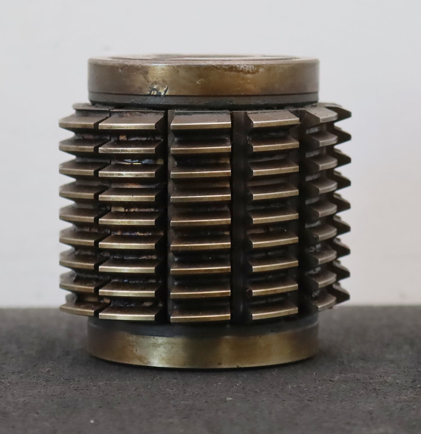 Bild des Artikels PWS-Zahnrad-Wälzfräser-m=-2,0mm-EGW-20°-BPI-nach-DIN-3972-Ø83x83xØ27mm-mit-LKN