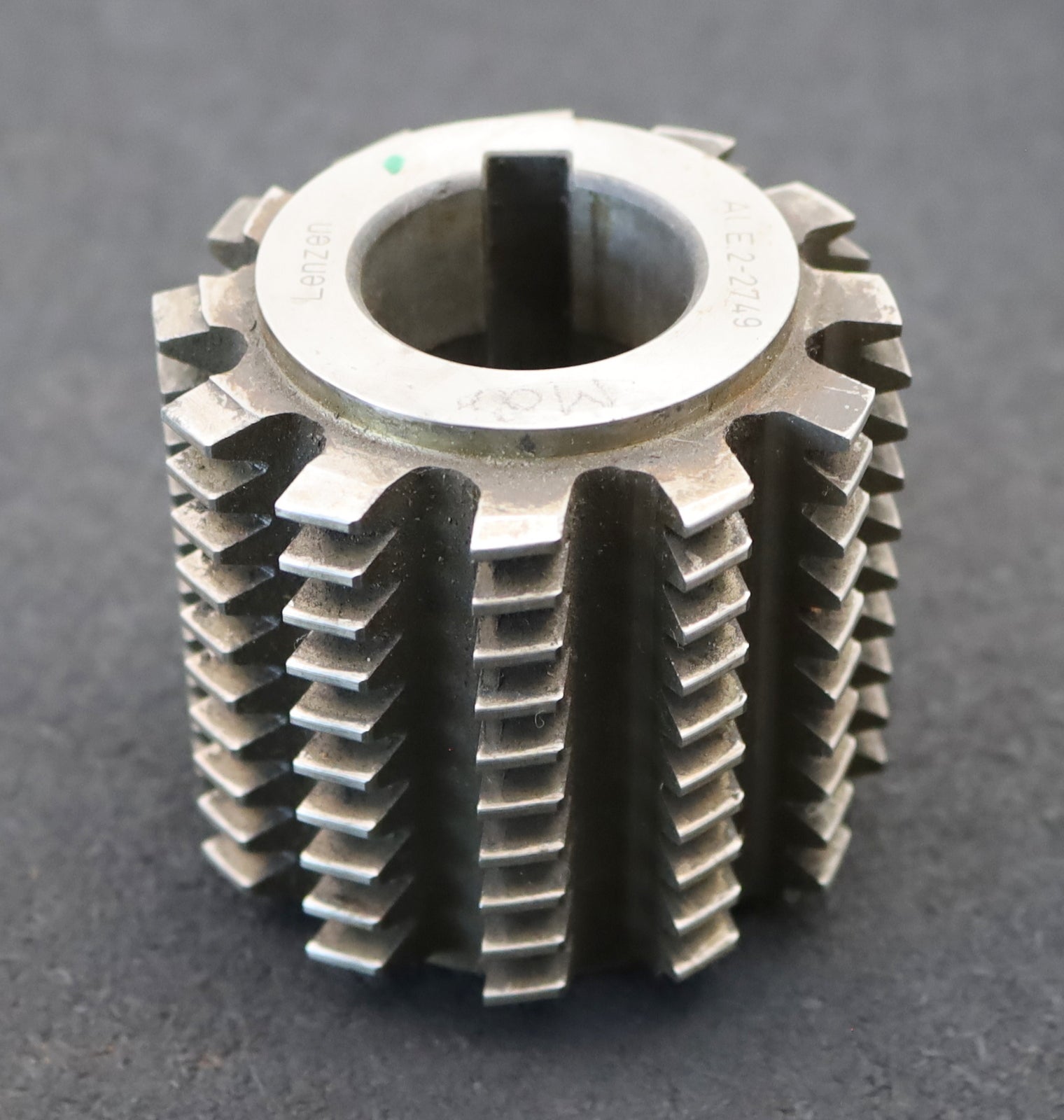 Bild des Artikels LENZEN-Zahnrad-Wälzfräser-m=-2,0mm-EGW-20°-Ø75x71xØ32mm-mit-LKN-1gg.-Rechts