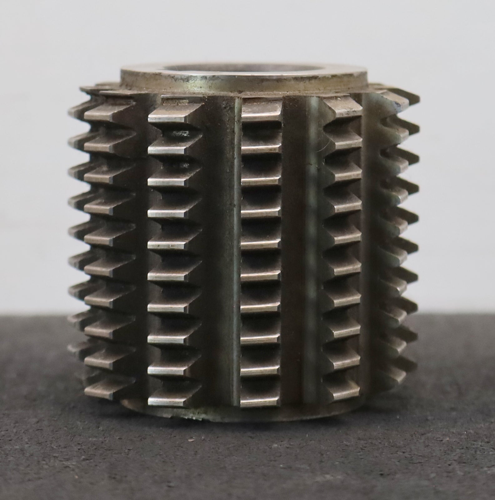 Bild des Artikels LENZEN-Zahnrad-Wälzfräser-m=-2,0mm-EGW-20°-Ø75x71xØ32mm-mit-LKN-1gg.-Rechts