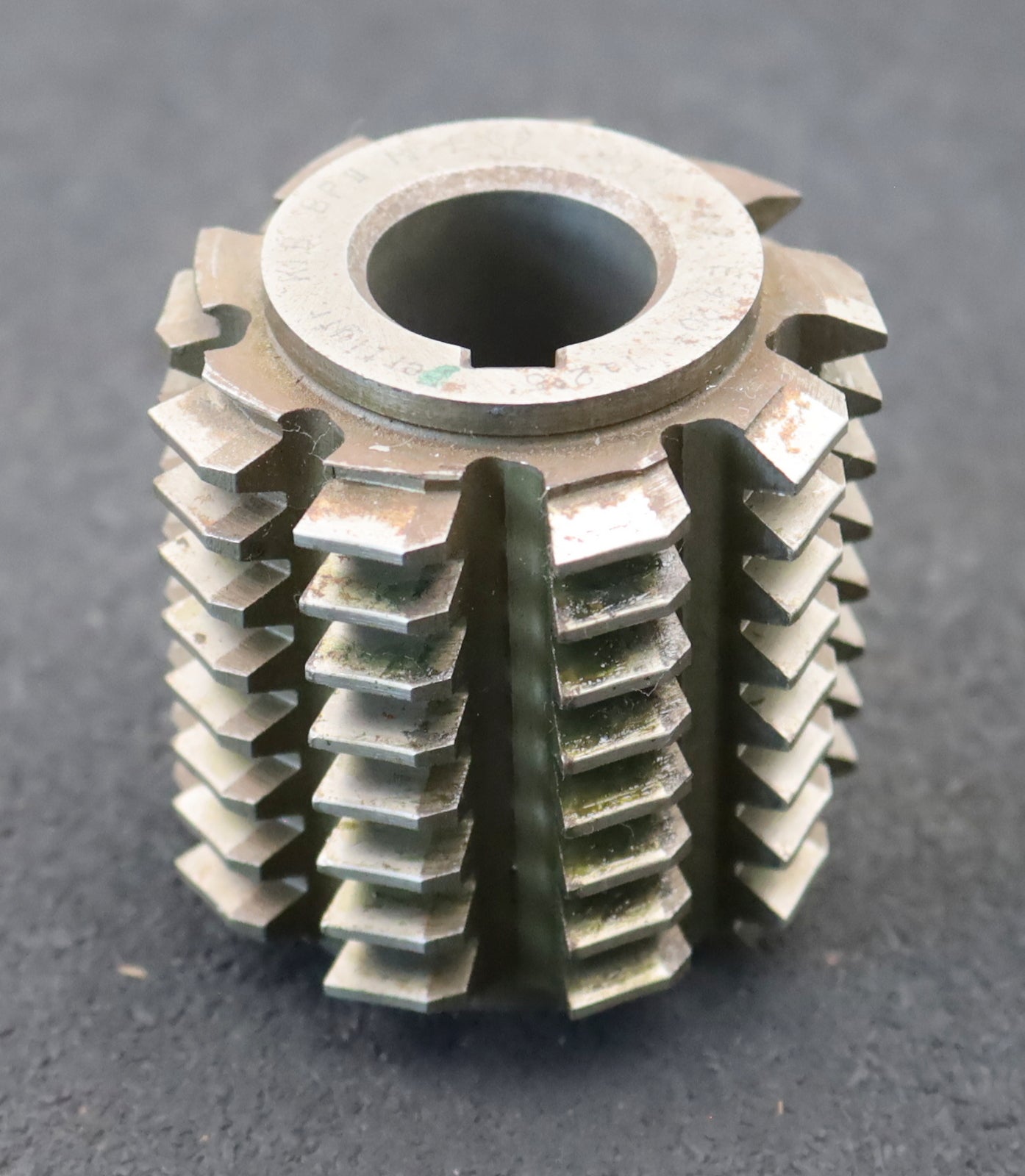 Bild des Artikels KLINEGLNBERG-Zahnrad-Wälzfräser-m=-2,0mm-EGW-20°-BPII-DIN-3972-Ø75x47xØ27mm