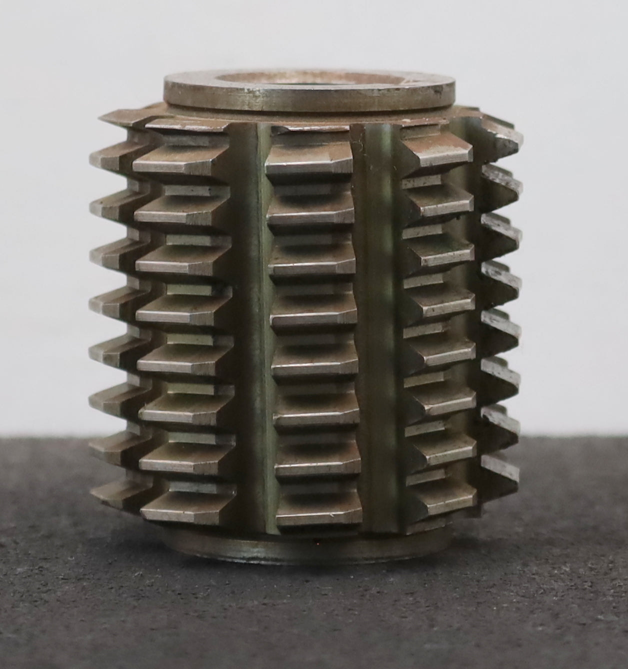 Bild des Artikels KLINEGLNBERG-Zahnrad-Wälzfräser-m=-2,0mm-EGW-20°-BPII-DIN-3972-Ø75x47xØ27mm