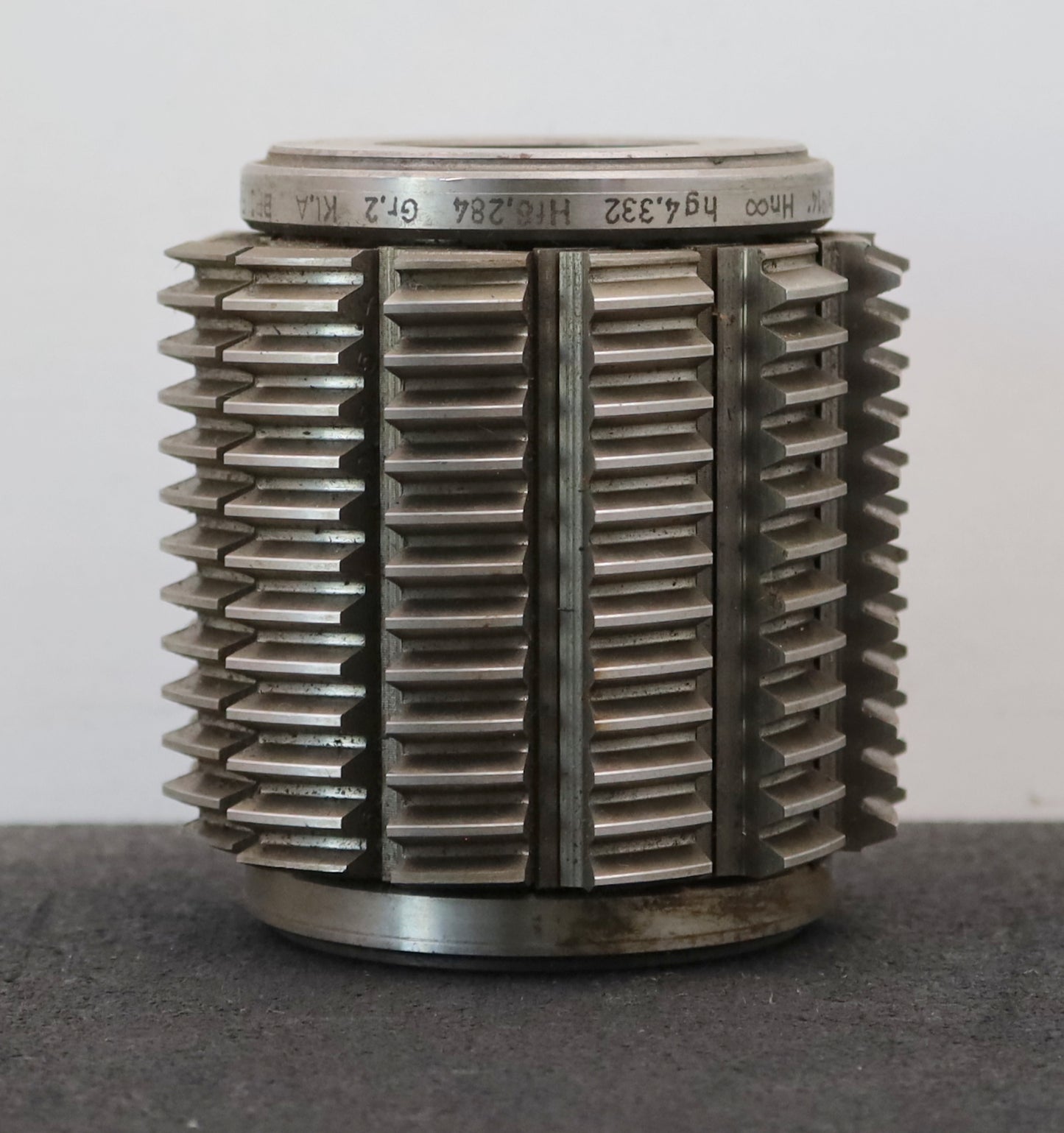 Bild des Artikels KLINGELNBERG-Zahnrad-Wälzfräser-m=-2,0mm-EGW-20°-BPI-nach-DIN-3972-Ø97x101xØ32mm