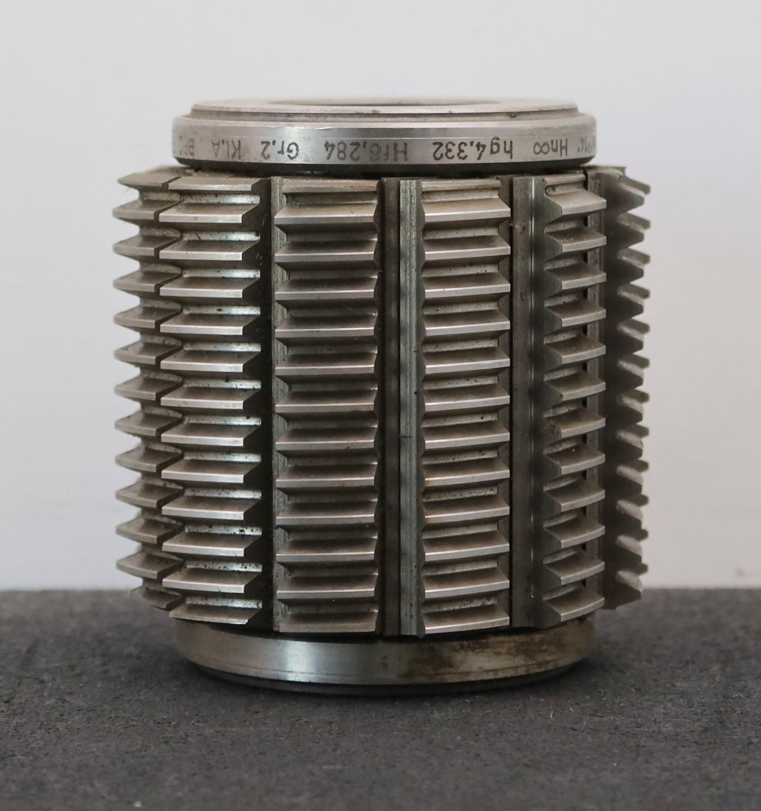 Bild des Artikels KLINGELNBERG-Zahnrad-Wälzfräser-m=-2,0mm-EGW-20°-BPI-nach-DIN-3972-Ø97x101xØ32mm