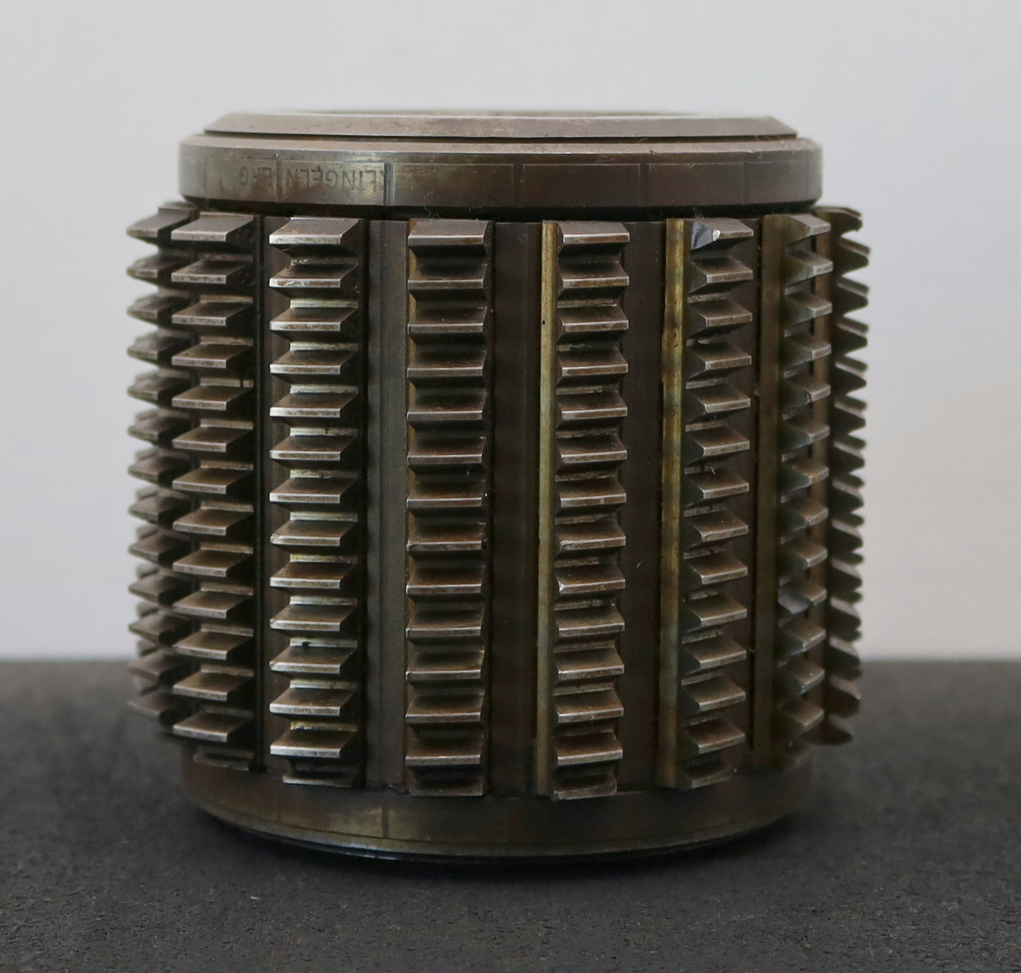 Bild des Artikels KLINGELNBERG-Zahnrad-Wälzfräser-m=-2,0mm-EGW-20°-BPII-DIN-3972-Ø120x114xØ40mm