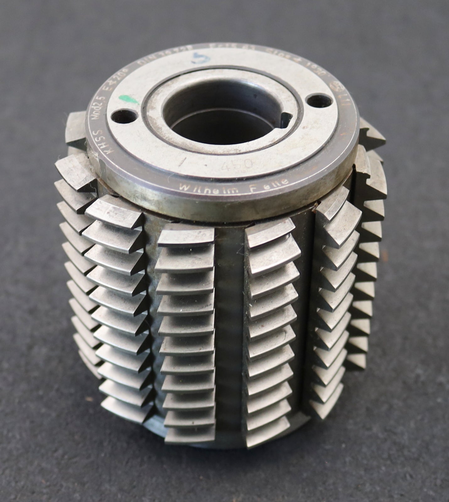 Bild des Artikels FETTE-Zahnrad-Wälzfräser-m=-2,5mm-EGW-20°-BPII-DIN-3972-Ø98x105xØ32mm-mit-LKN