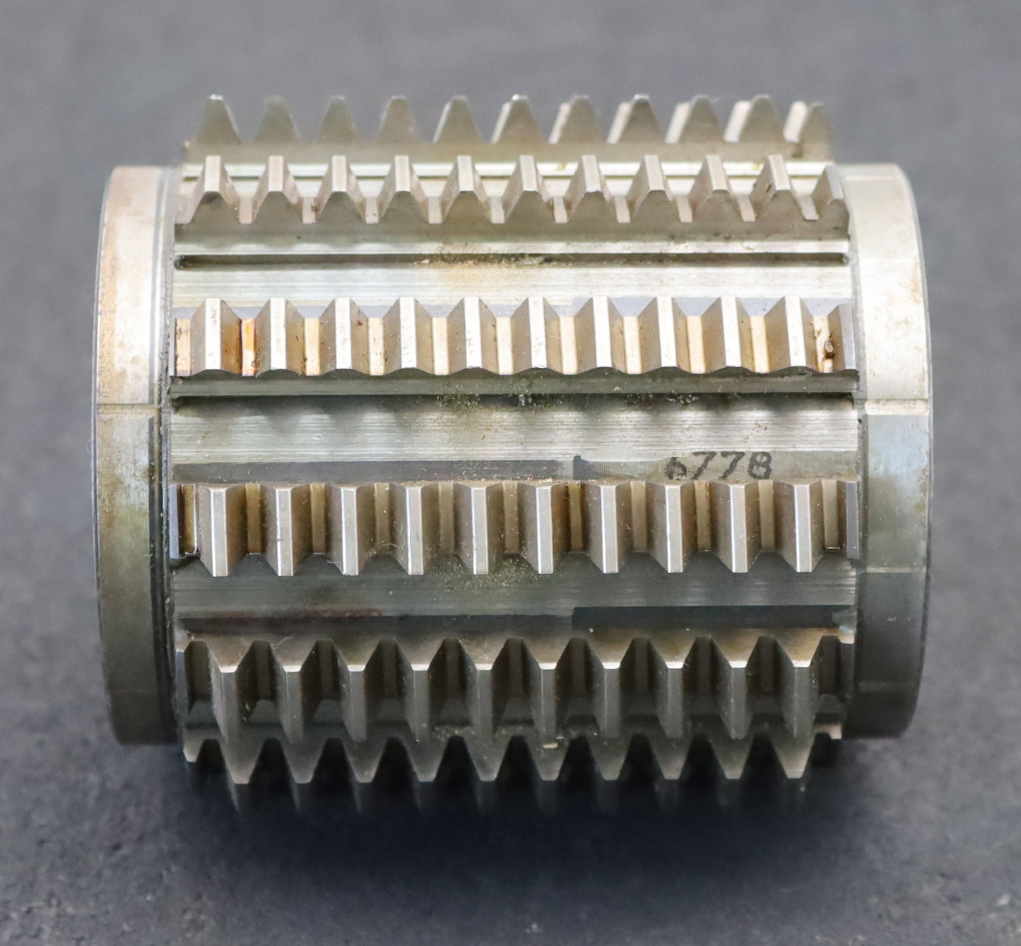 Bild des Artikels FETTE-Zahnrad-Wälzfräser-m=-2,5mm-EGW-20°-BPII-nach-DIN-3972-Ø98x105xØ32mm-LKN