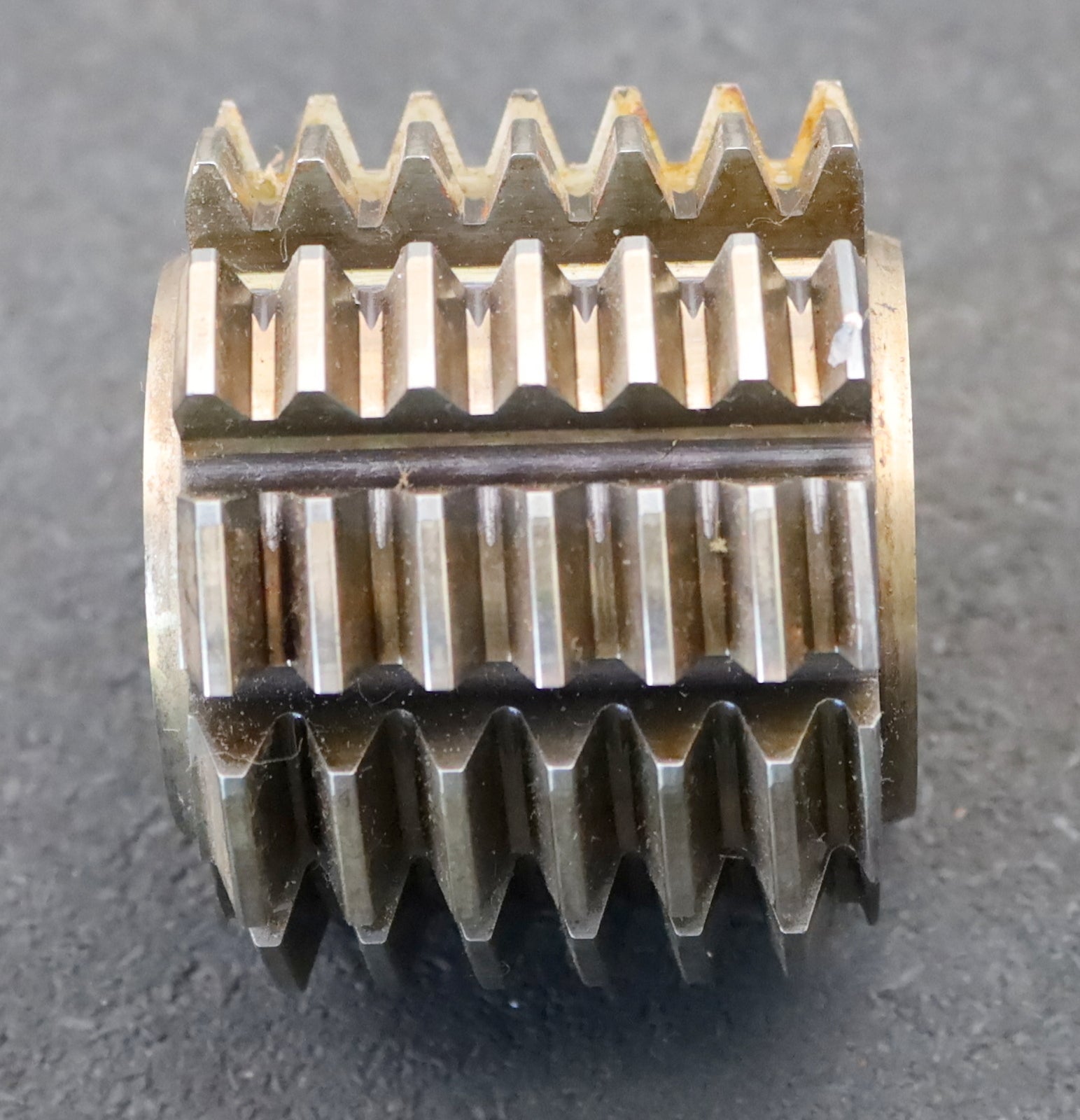 Bild des Artikels FETTE-Zahnrad-Wälzfräser-m=-2,5mm-EGW-20°-BPI-nach-DIN-3972-Ø69x57xØ27mm-LKN