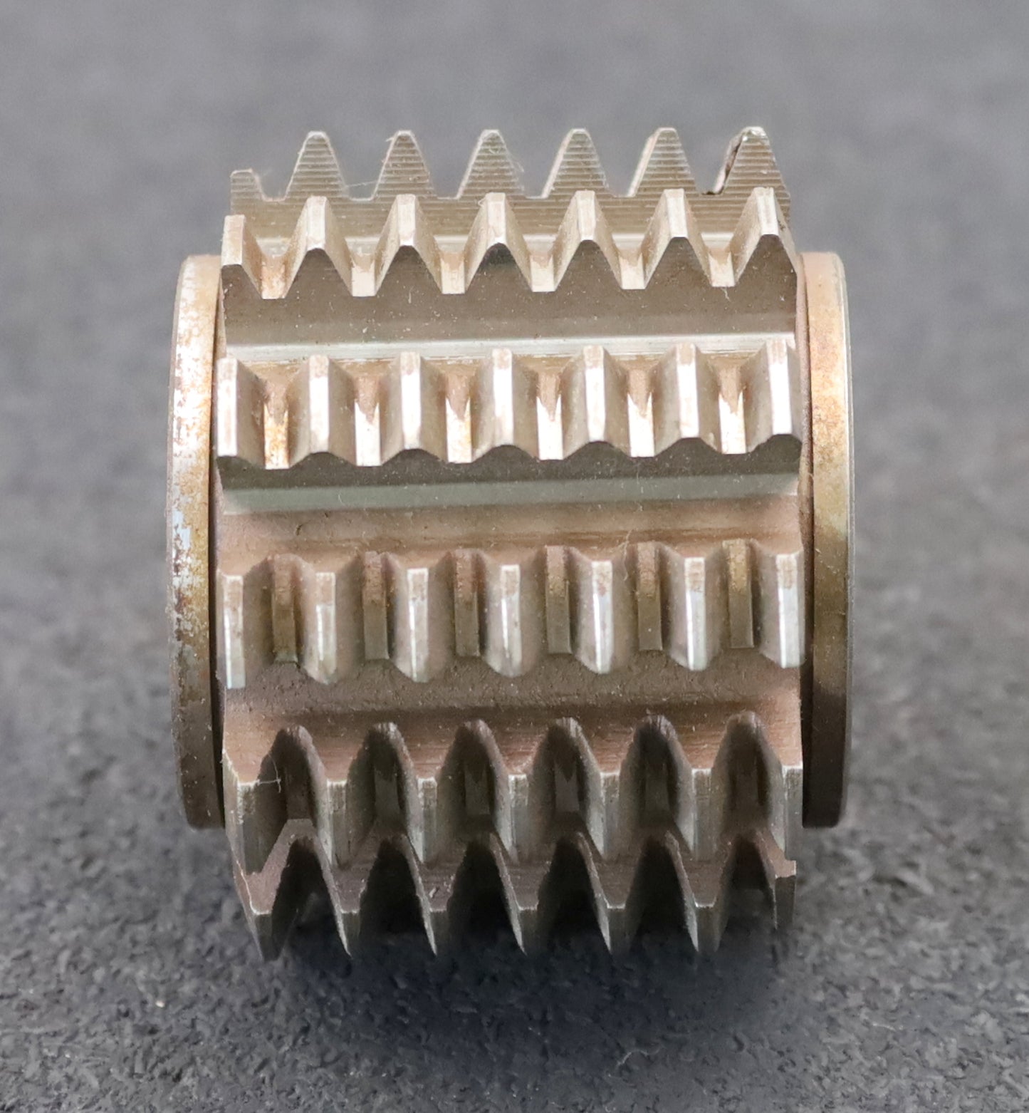 Bild des Artikels PWS-Zahnrad-Wälzfräser-m=-2,0mm-EGW-20°-BPIII-Ø64x49xØ27mm-mit-LKN