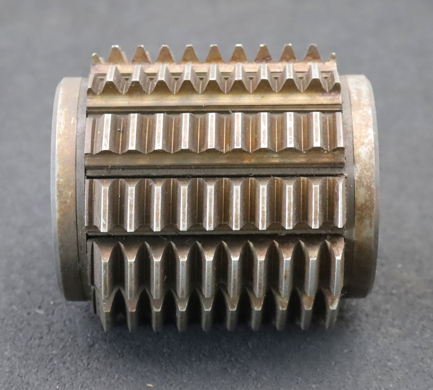 Bild des Artikels FETTE-Zahnrad-Wälzfräser-m=-2,75mm-EGW-20°-Ø105x111xØ32mm-mit-LKN-1gg.-Links