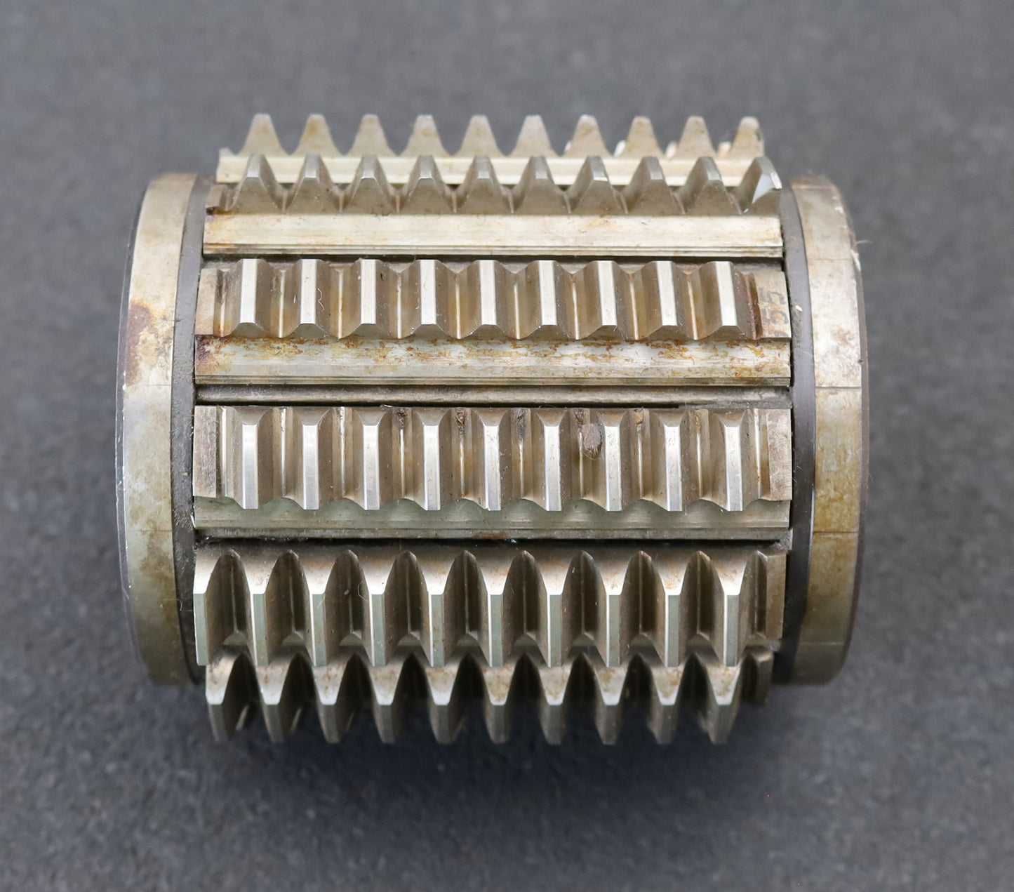 Bild des Artikels FETTE-Zahnrad-Wälzfräser-m=-2,75mm-EGW-20°-Ø102x112xØ32mm-mit-LKN-1gg.-Rechts