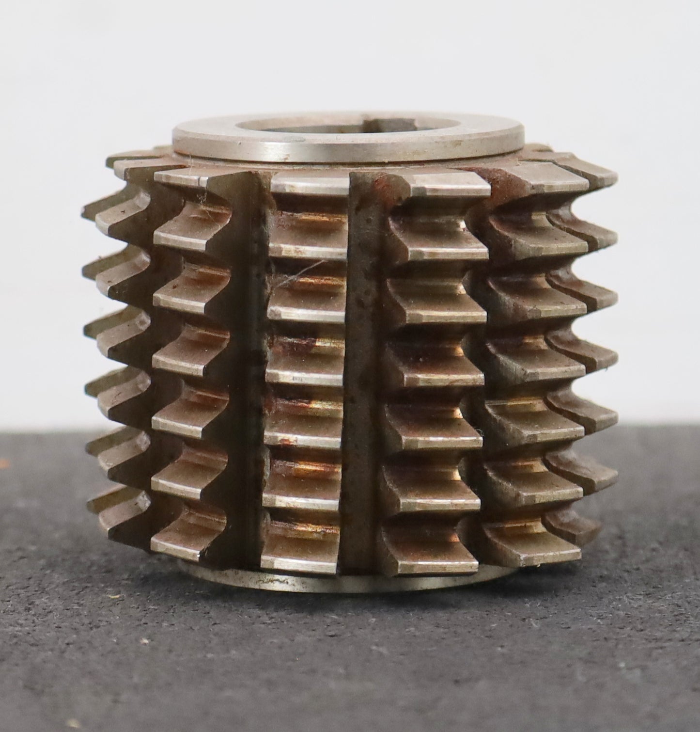 Bild des Artikels PWS-Zahnrad-Wälzfräser-m=-2,5mm-EGW-20°-BPIII-Ø71x58xØ27mm-nach-DIN-3972-mit-LKN