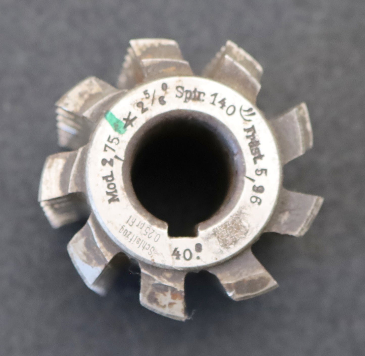 Bild des Artikels Zahnrad-Wälzfräser-m=-2,75mm-EGW-20°-Ø61x65xØ22mm-mit-LKN-1gg.-Rechts