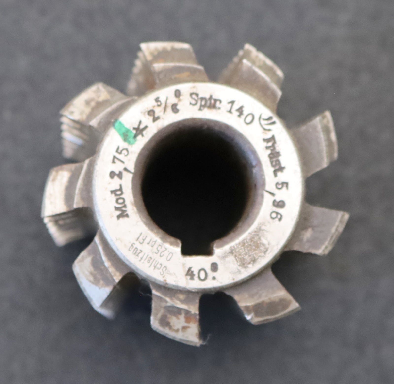 Bild des Artikels Zahnrad-Wälzfräser-m=-2,75mm-EGW-20°-Ø61x65xØ22mm-mit-LKN-1gg.-Rechts