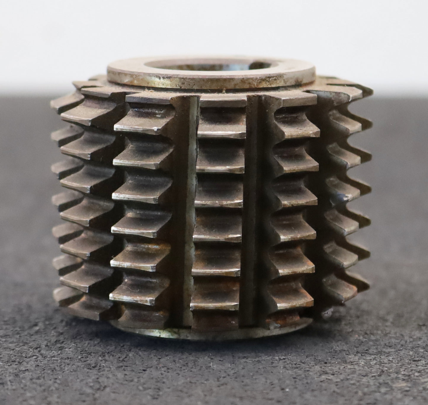 Bild des Artikels PWS-Zahnrad-Wälzfräser-m=-2,25mm-EGW-20°-BPIII-DIN-3972-Ø71x57xØ27mm-LKN