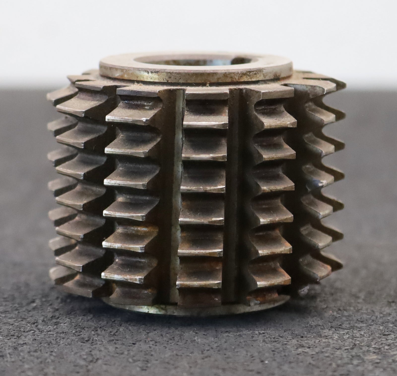 Bild des Artikels PWS-Zahnrad-Wälzfräser-m=-2,25mm-EGW-20°-BPIII-DIN-3972-Ø71x57xØ27mm-LKN