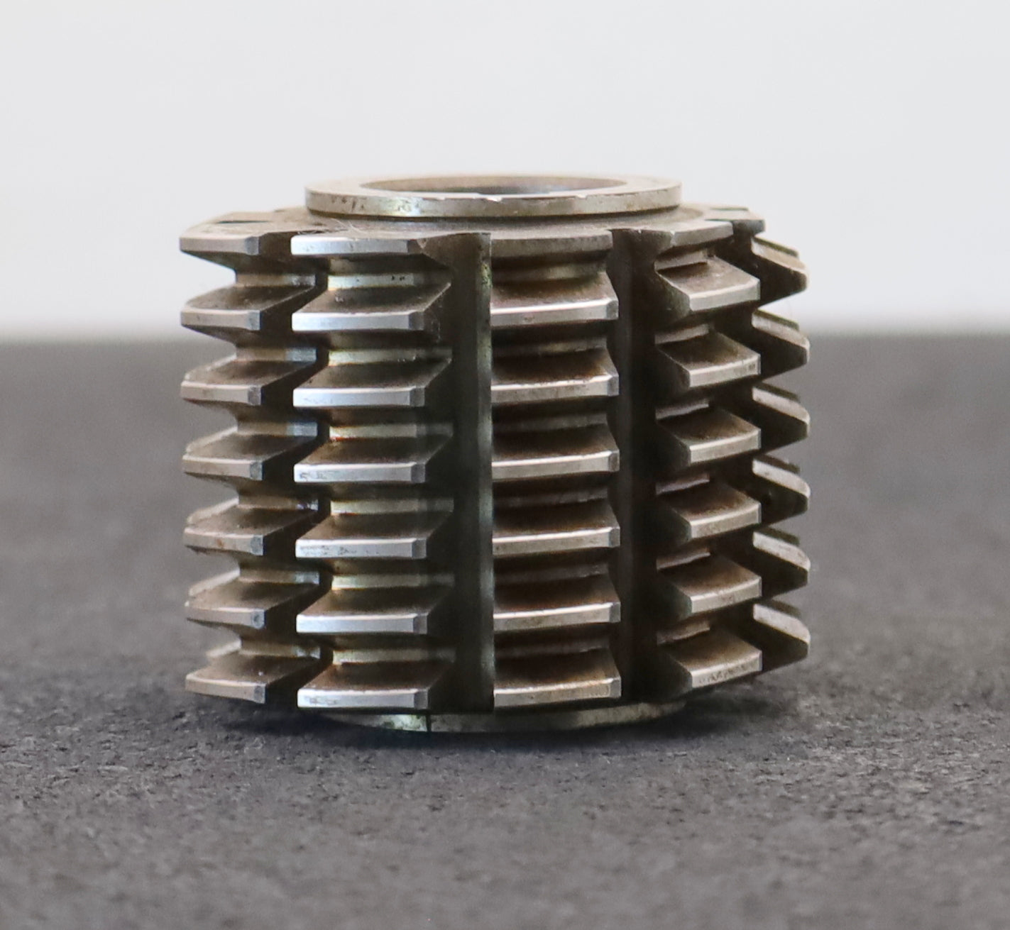 Bild des Artikels DROGEMEYER-Zahnrad-Wälzfräser-m=-2,5mm-EGW-20°-BPI-nach-DIN-3972