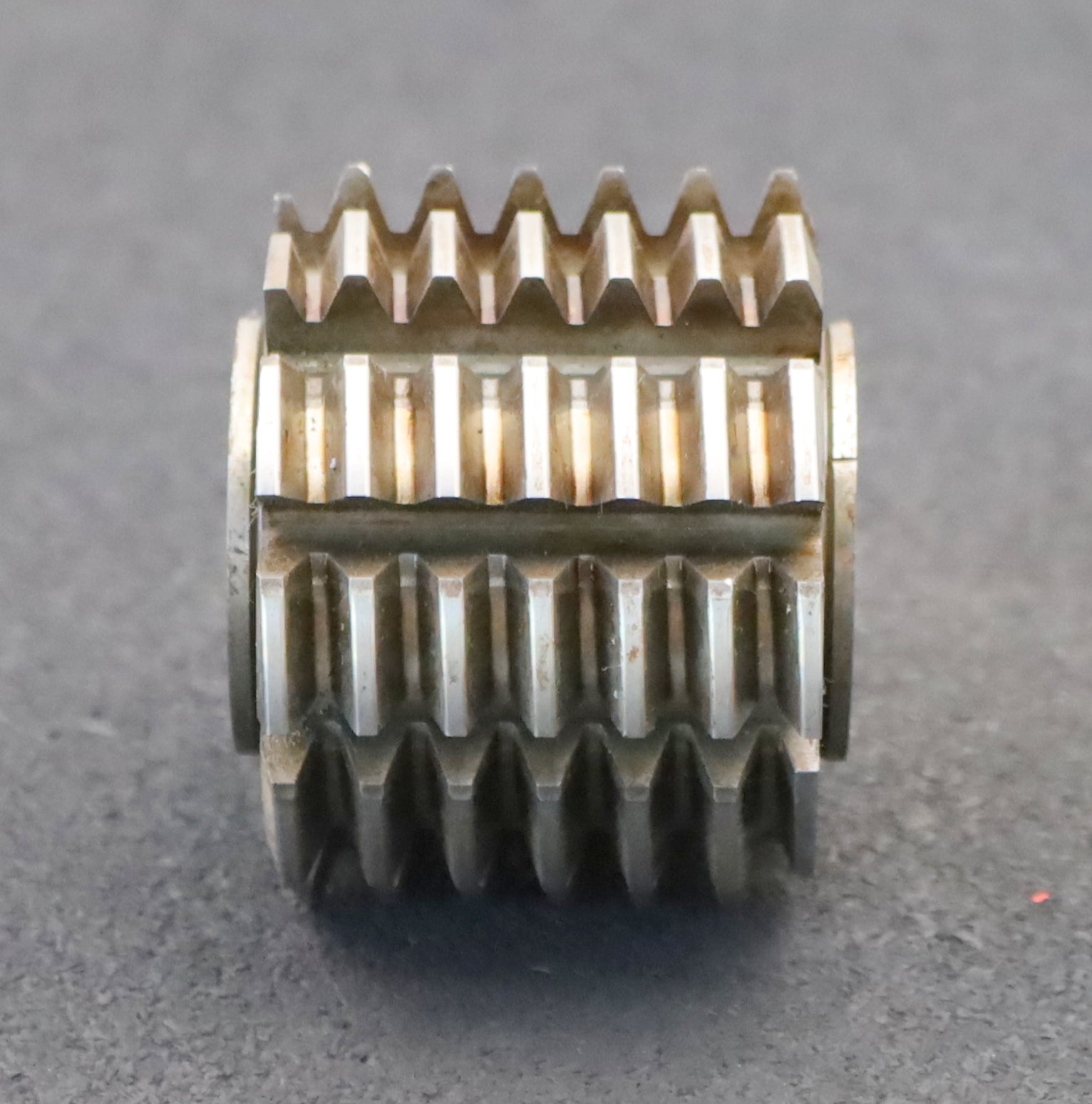 Bild des Artikels DROGEMEYER-Zahnrad-Wälzfräser-m=-2,5mm-EGW-20°-BPI-nach-DIN-3972