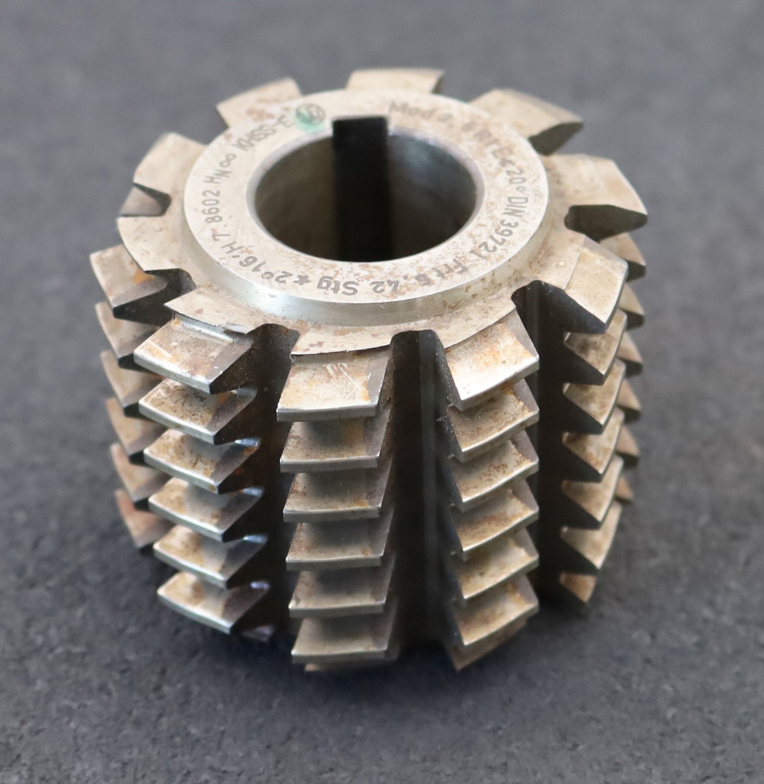 Bild des Artikels FETTE-Zahnrad-Wälzfräser-m=-2,5mm-EGW-20°-BPI-nach-DIN-3972-Ø70x57xØ27mm-mit-LKN