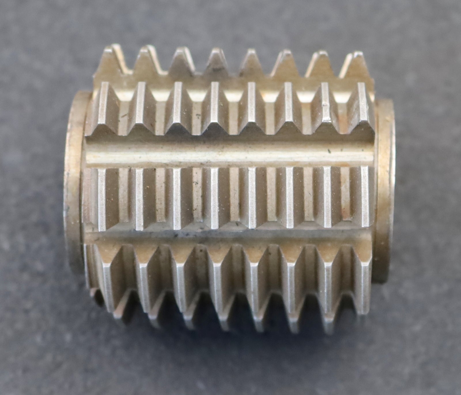 Bild des Artikels KLINGELNBERG-Zahnrad-Wälzfräser-m=-2,25mm-EGW-20°-Ø59x64xØ22mm-mit-LKN