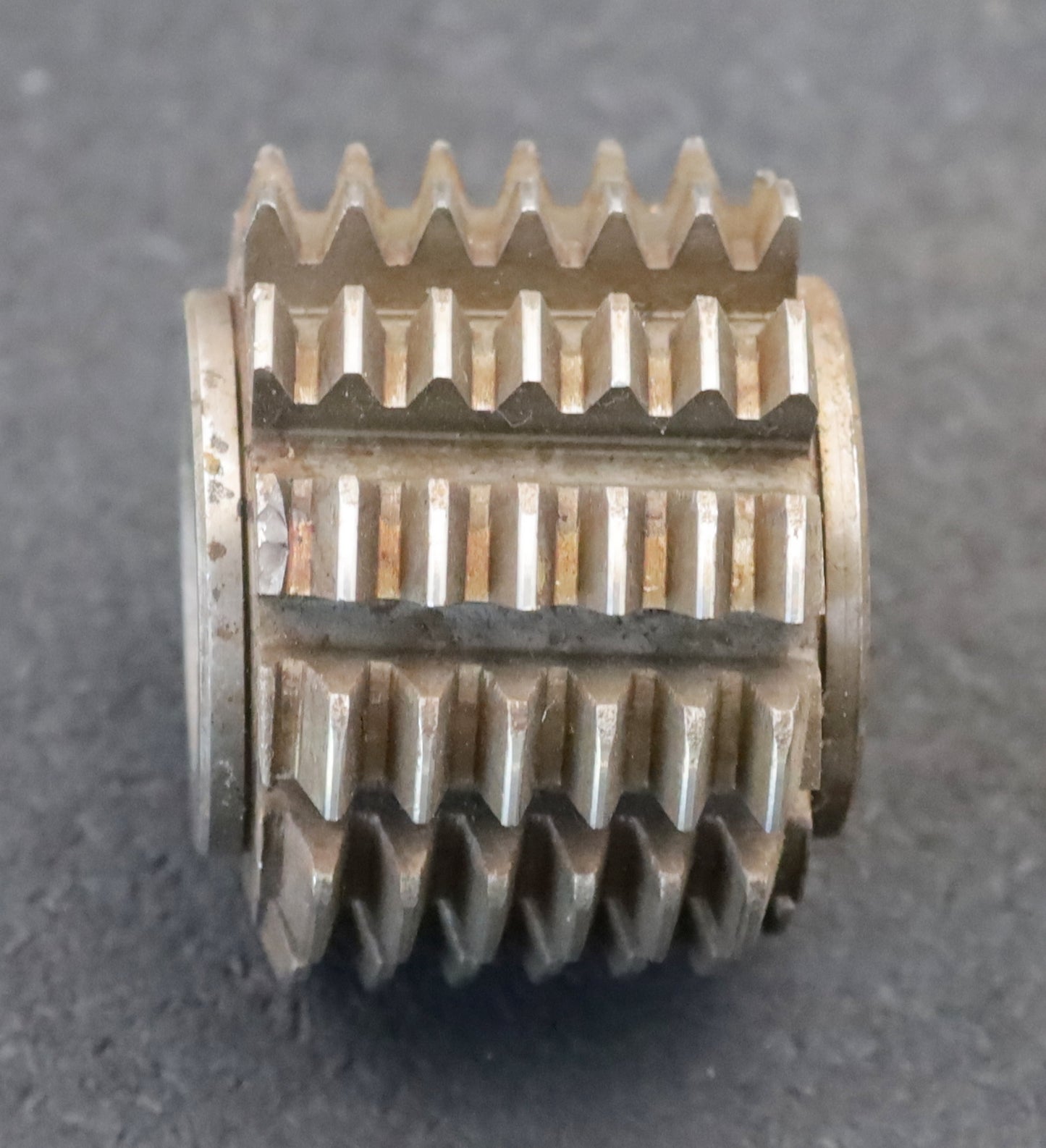 Bild des Artikels PWS-Zahnrad-Wälzfräser-m=-2,0mm-EGW-20°-BPIII-DIN-3972-Ø64x49xØ27mm-LKN