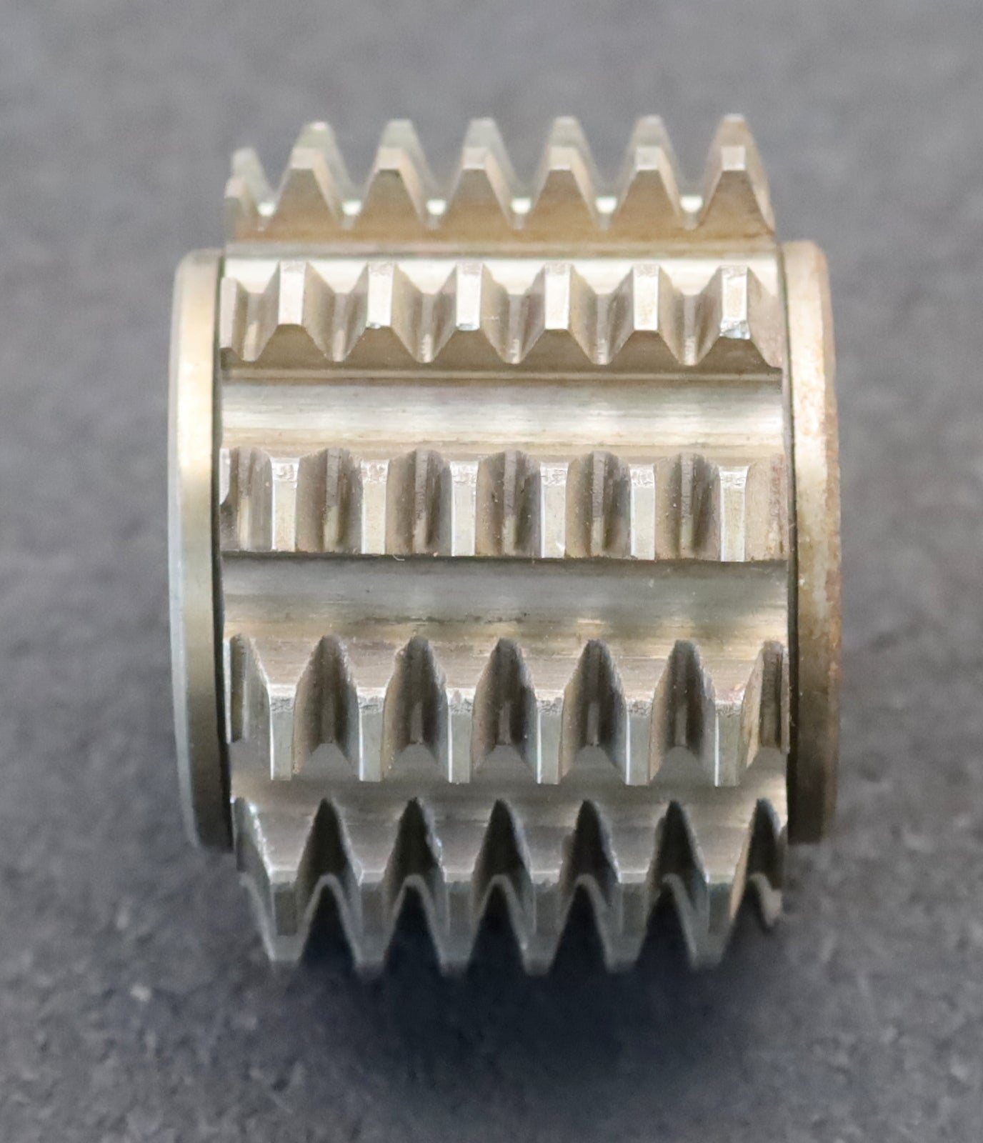 Bild des Artikels PWS-Zahnrad-Wälzfräser-m=-2,0mm-EGW-20°-BPII-nach-DIN-3972-Ø64x49xØ27mm-mit-LKN