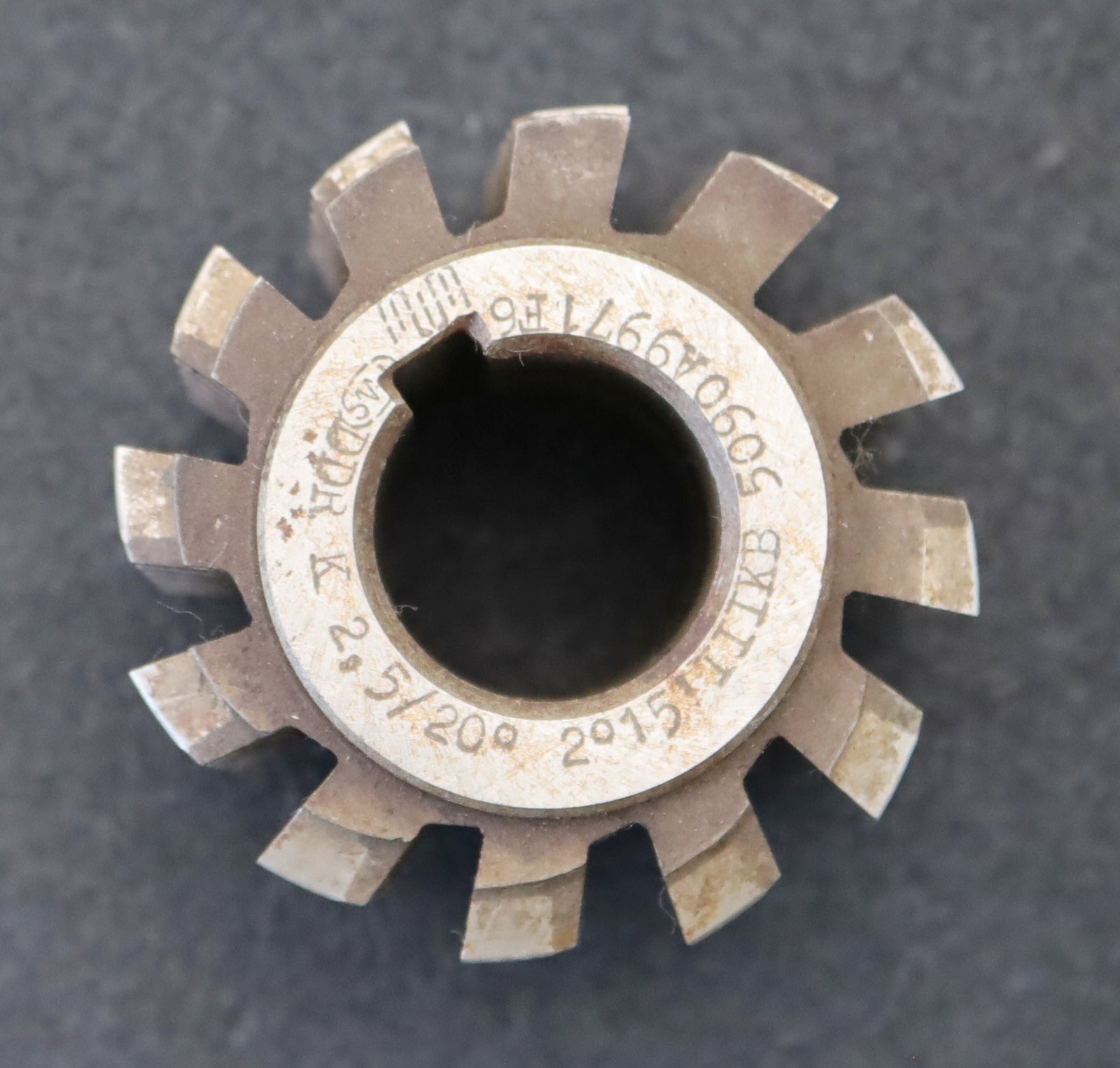 Bild des Artikels PWS-Zahnrad-Wälzfräser-m=-2,5mm-EGW-20°-BPIII-nach-DIN-3972-Ø71x58xØ27mm-mit-LKN