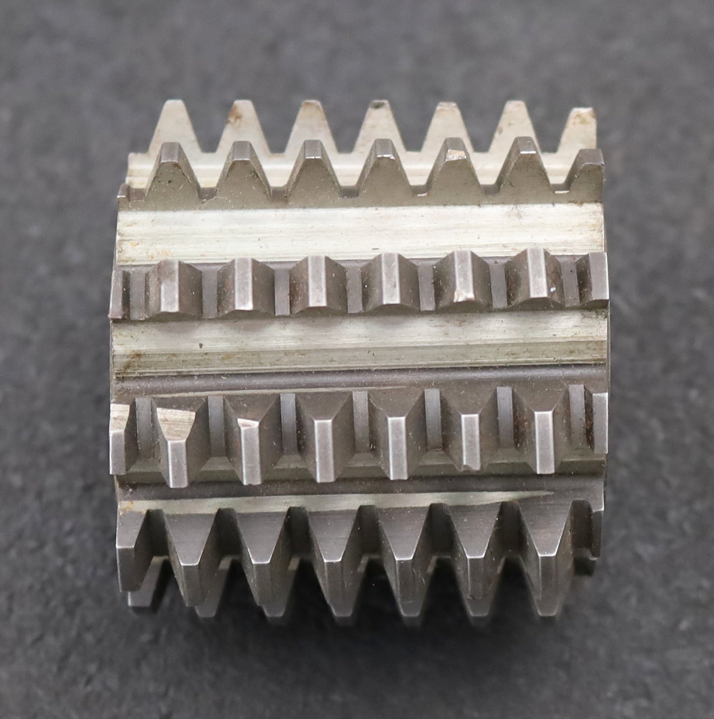 Bild des Artikels Zahnrad-Wälzfräser-m=-2,5mm-EGW-20°-Ø62x55xØ22mm-mit-LKN-1gg.-Rechts