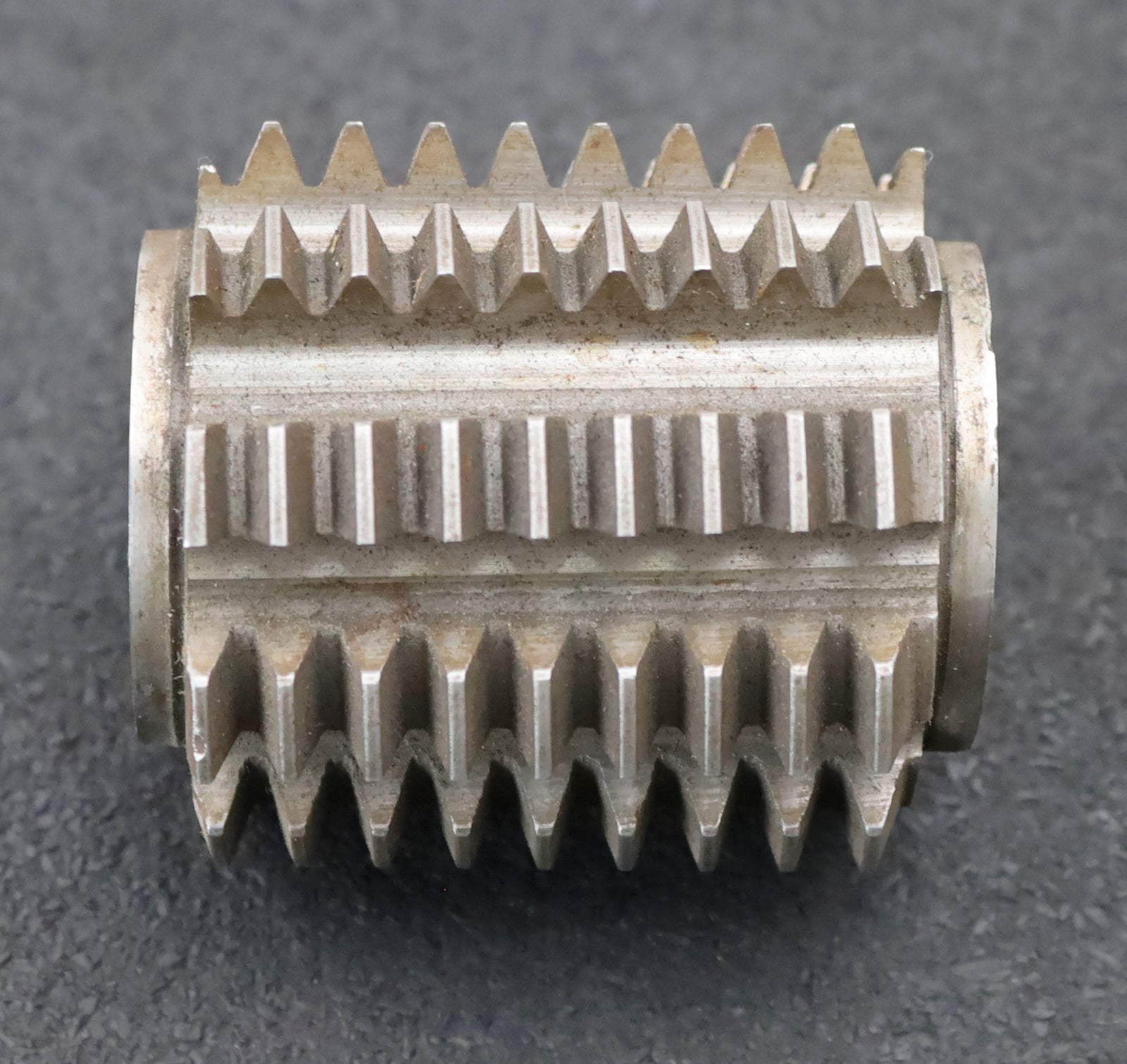 Bild des Artikels KLINGELNBERG-Zahnrad-Wälzfräser-m=-2,0mm-EGW-20°-Ø69x65xØ22mm-mit-LKN