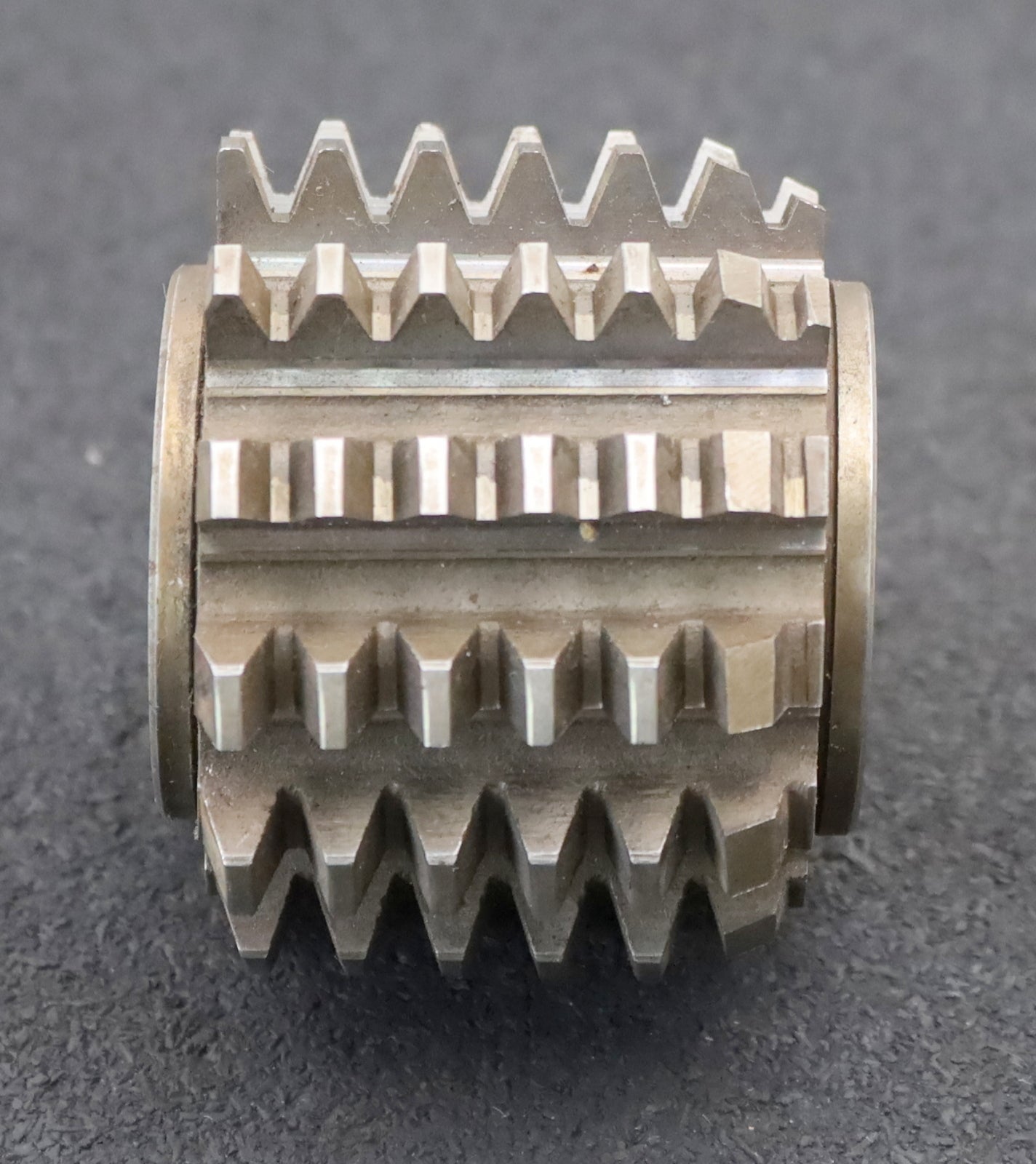 Bild des Artikels PWS-Zahnrad-Wälzfräser-m=-2,5mm-EGW-20°-BPI-Ø70x57xØ27mm-LKN-DIN-3972-