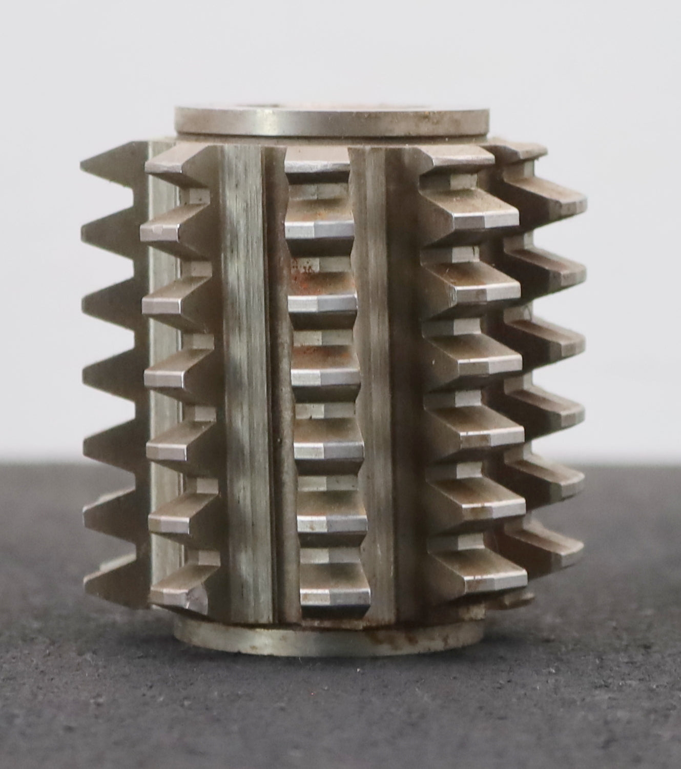 Bild des Artikels KLINGELNBERG-Zahnrad-Wälzfräser-m=-2,75mm-EGW-20°-Ø64x65xØ22mm-mit-LKN