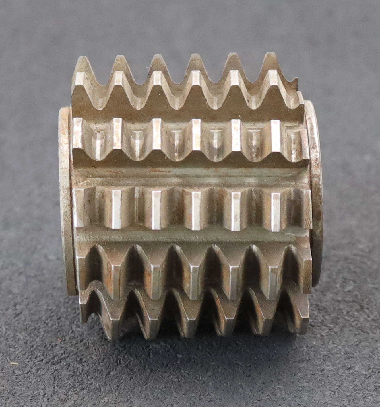 Bild des Artikels PWS-Zahnrad-Wälzfräser-m=-3,25mm-EGW-20°-BPIII-nach-DIN-3972