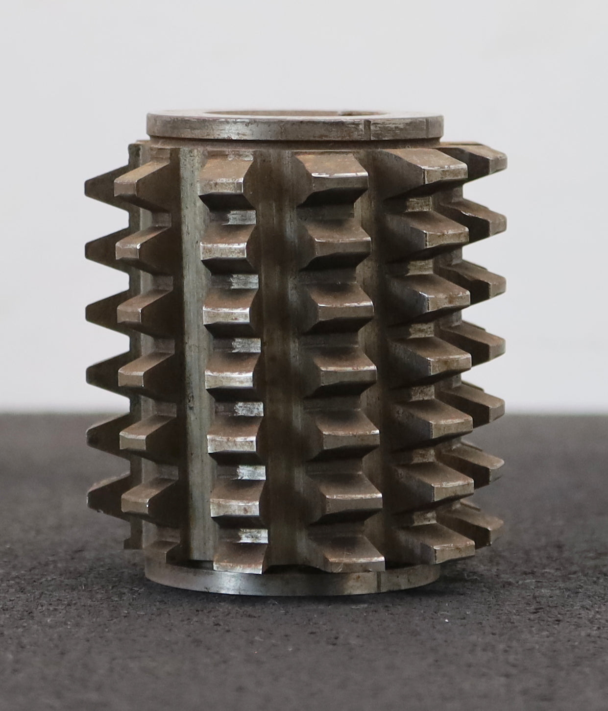 Bild des Artikels Zahnrad-Wälzfräser-m=-3,183mm-EGW-20°-Ø68x65xØ27mm-mit-LKN-1gg.-Rechts