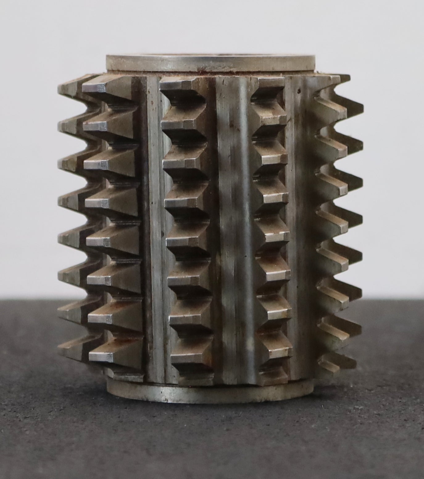 Bild des Artikels KLINGELNBERG-Zahnrad-Wälzfräser-m=-3,0mm-EGW-20°-BPI-nach-DIN-3972