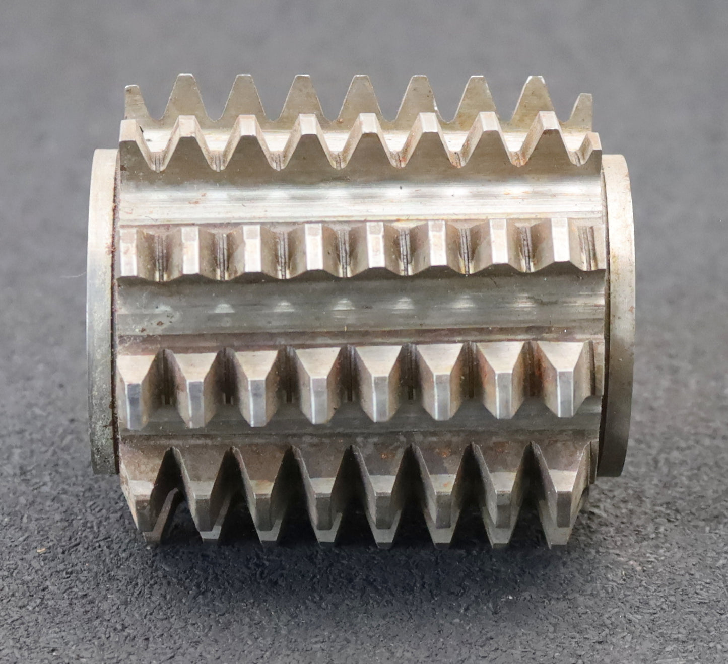 Bild des Artikels KLINGELNBERG-Zahnrad-Wälzfräser-m=-3,0mm-EGW-20°-BPI-nach-DIN-3972