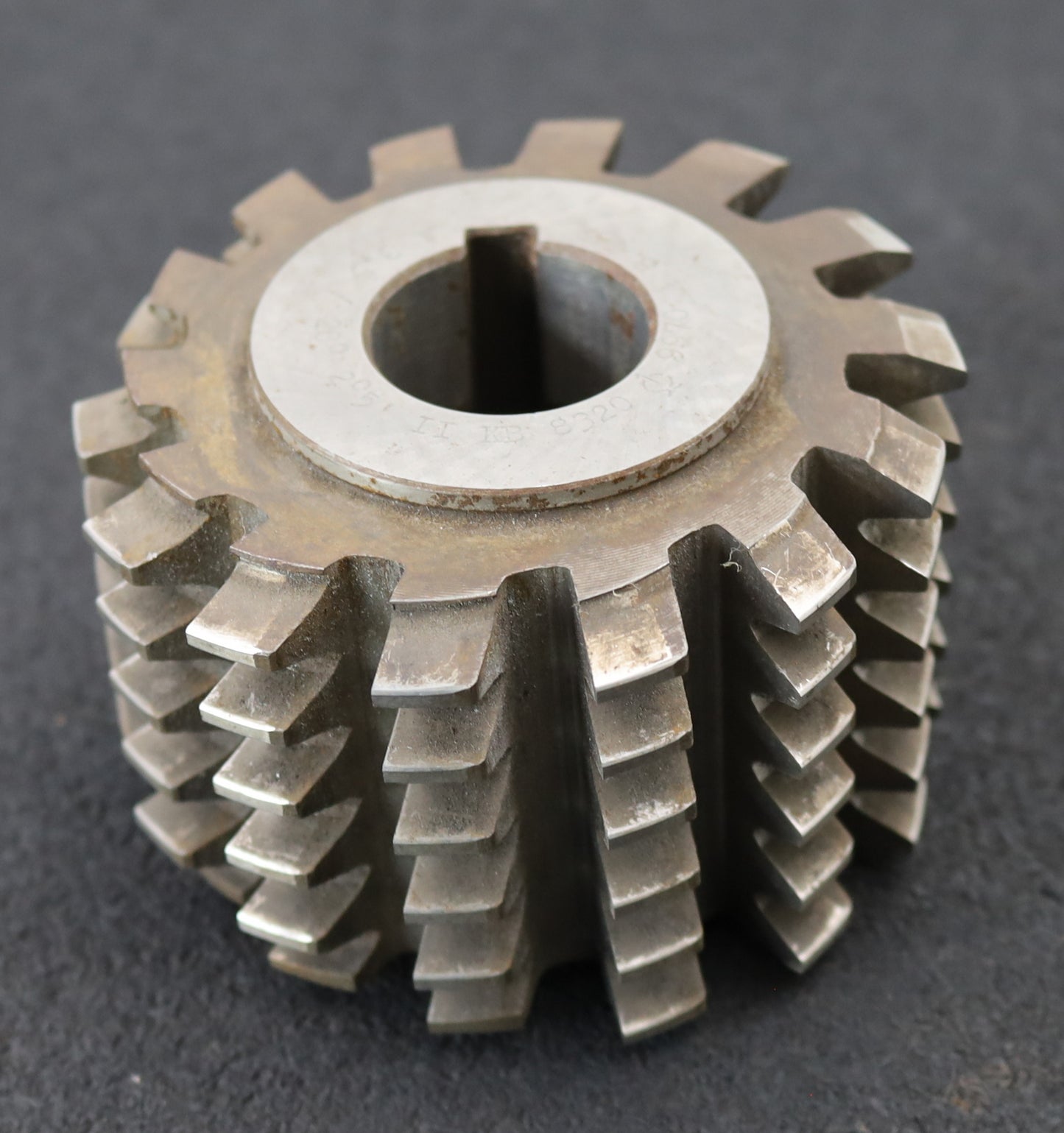 Bild des Artikels PWS-Zahnrad-Wälzfräser-m=-3,5mm-EGW-20°-BPII-nach-DIN-3972-Ø106x71xØ32mm-LKN