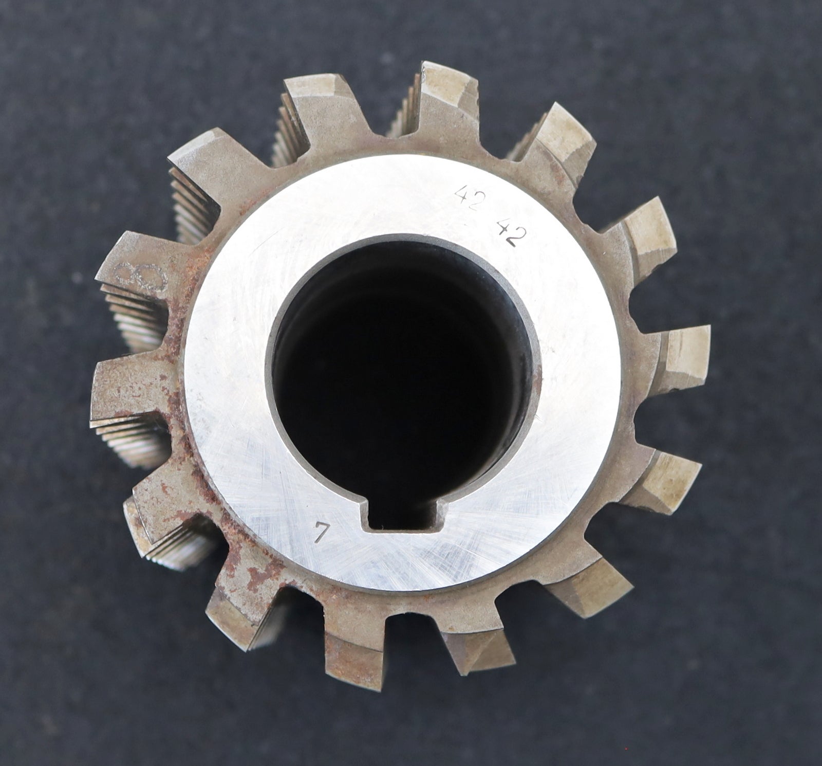 Bild des Artikels PWS-Zahnrad-Wälzfräser-m=-3,5mm-EGW-20°-BPII-nach-DIN-3972