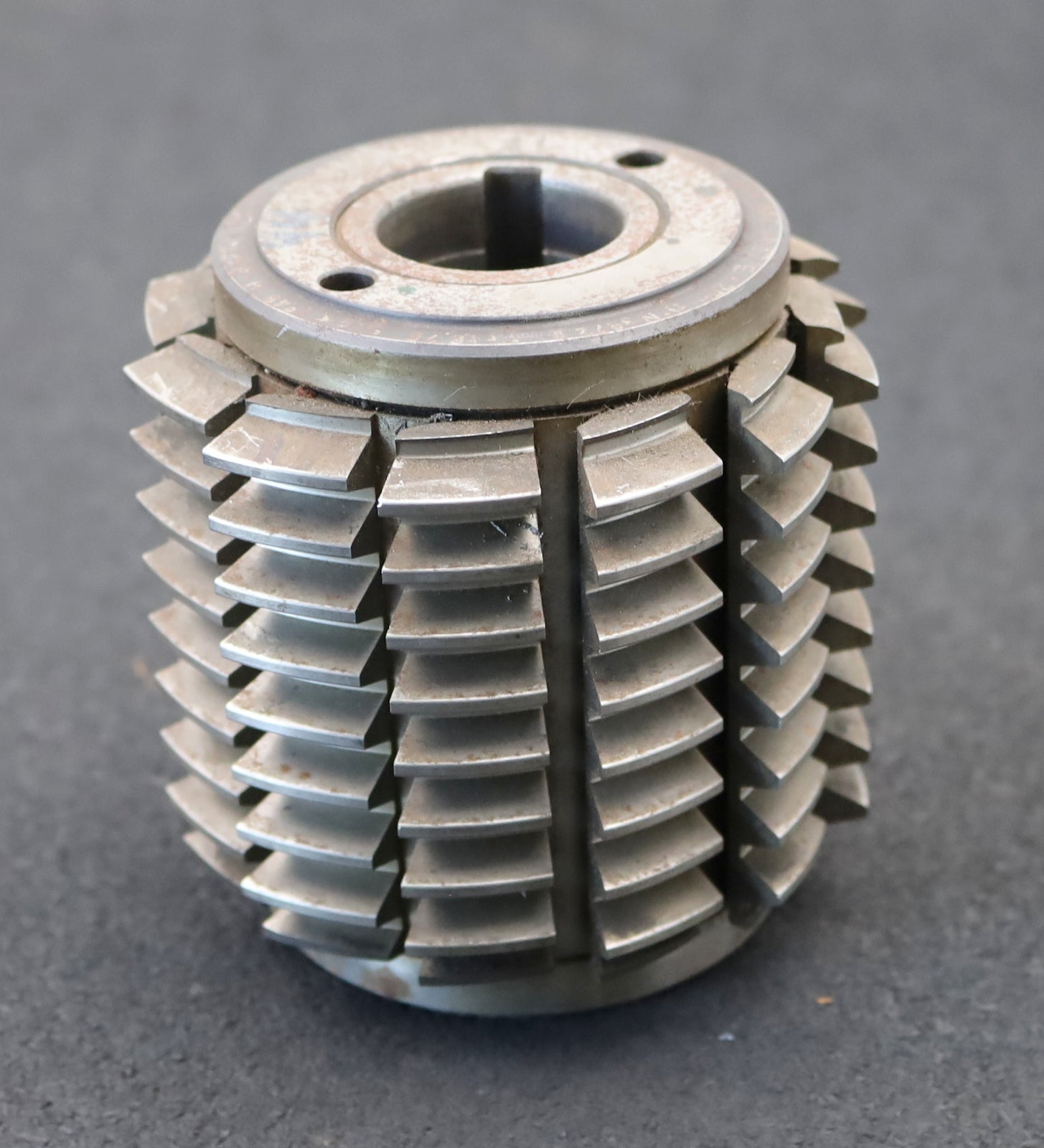 Bild des Artikels FETTE-Zahnrad-Wälzfräser-m=-3,0mm-EGW-20°-BPII-nach-DIN-3972-Ø104x105xØ32mm