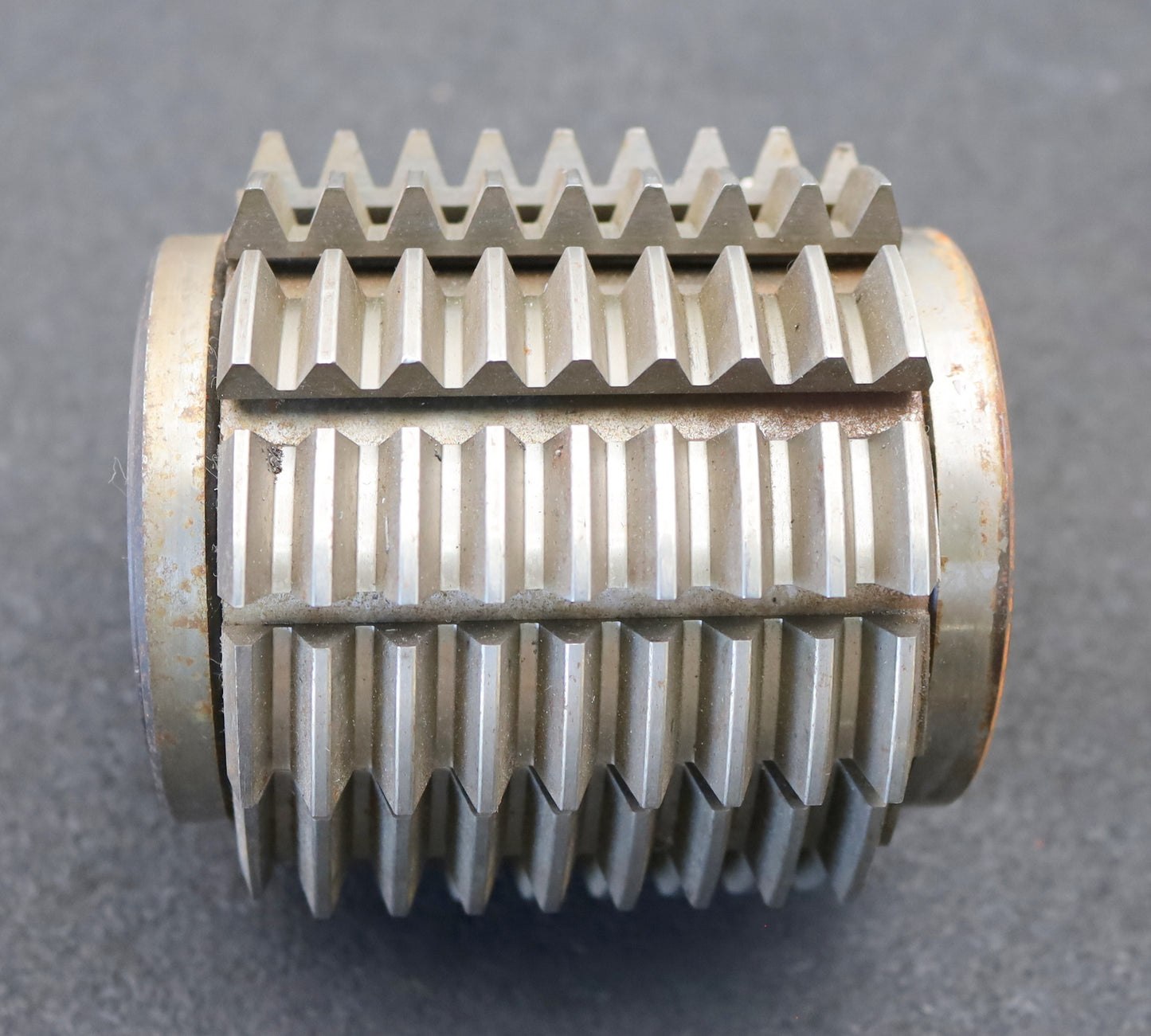 Bild des Artikels FETTE-Zahnrad-Wälzfräser-m=-3,0mm-EGW-20°-BPII-nach-DIN-3972-Ø104x105xØ32mm