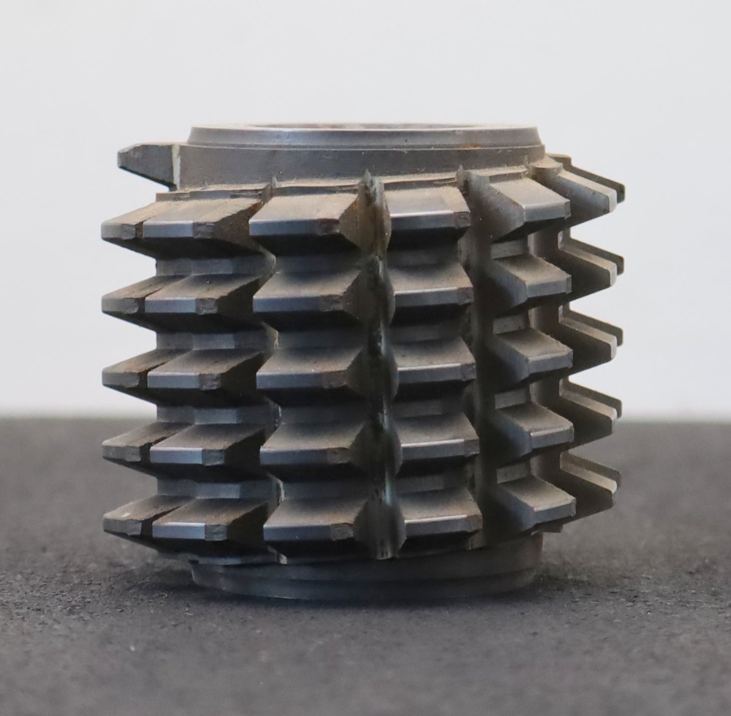 Bild des Artikels KL-Zahnrad-Wälzfräser-m=-3,5mm-EGW-20°-Ø80x69xØ32mm-mit-LKN-1gg.-Rechts