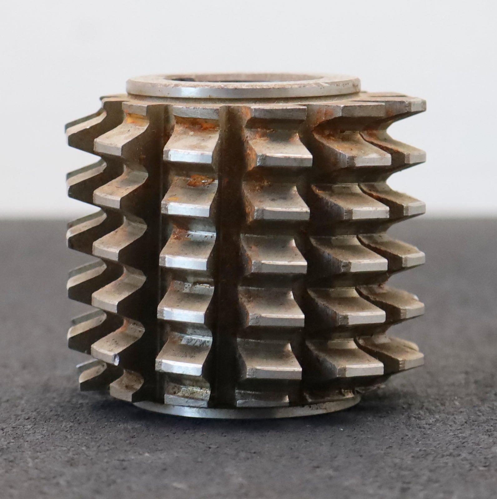 Bild des Artikels PWS-Zahnrad-Wälzfräser-m=-3,5mm-EGW-20°-BPII-nach-DIN-3972-Ø81x71xØ32mm-mit-LKN