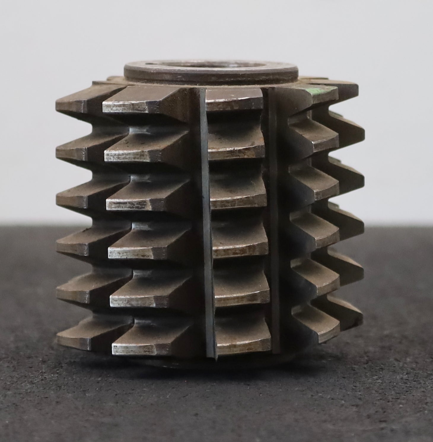 Bild des Artikels MAY-Zahnrad-Wälzfräser-m=-3,0mm-EGW-20°-Ø78x75xØ27mm-mit-LKN-1gg.-Rechts