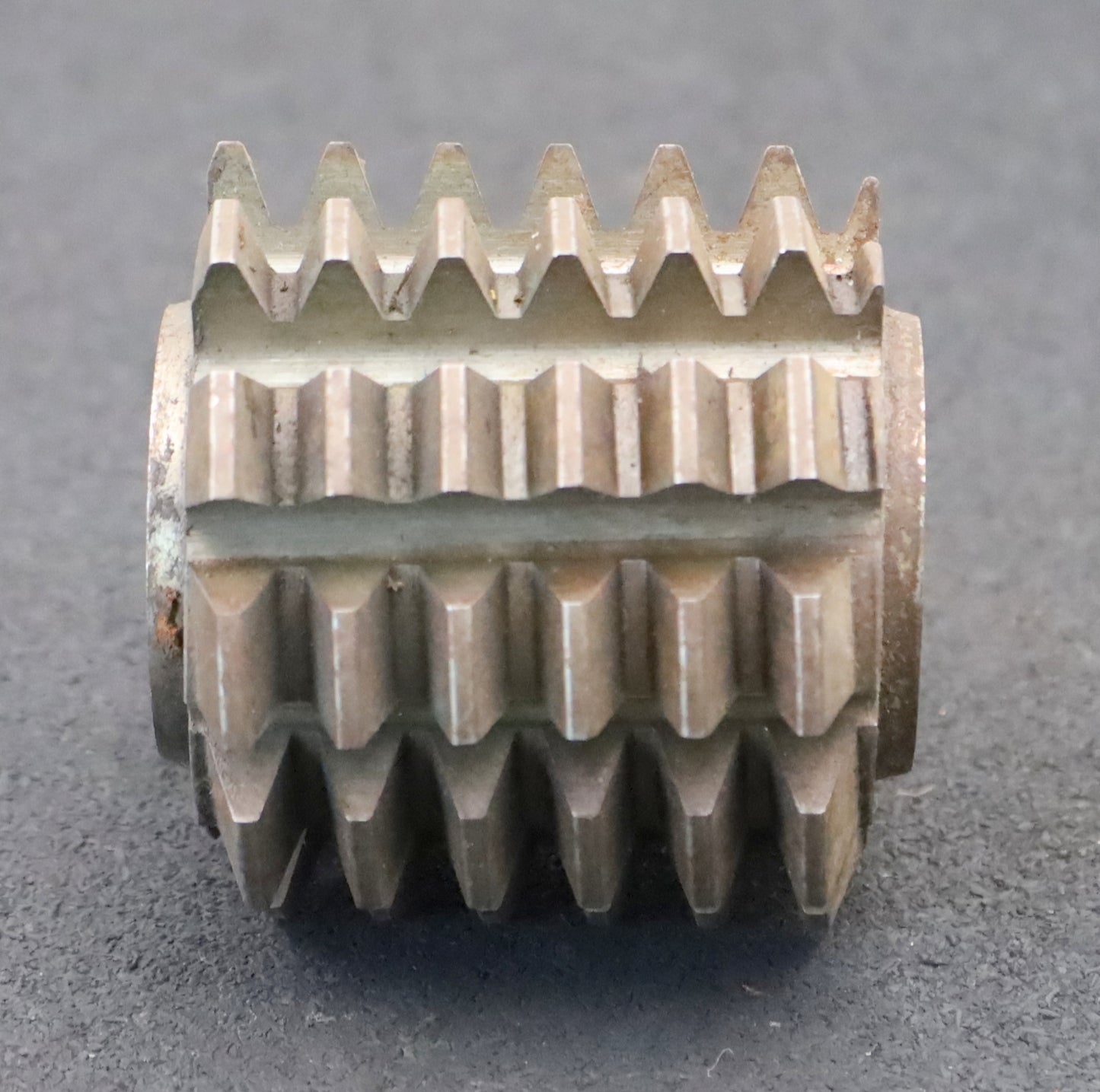 Bild des Artikels SVA-Zahnrad-Wälzfräser-m=-3,25mm-EGW-20°-Ø75x71xØ27mm-mit-LKN-1gg.-Rechts