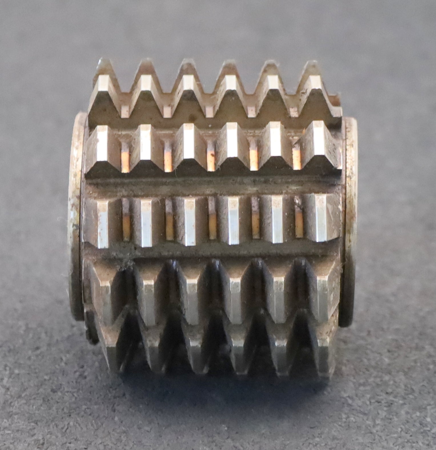 Bild des Artikels PWS-Zahnrad-Wälzfräser-m=-3,25mm-EGW-20°-BPII-nach-DIN-3972-Ø80x70xØ32mm-mit-LKN