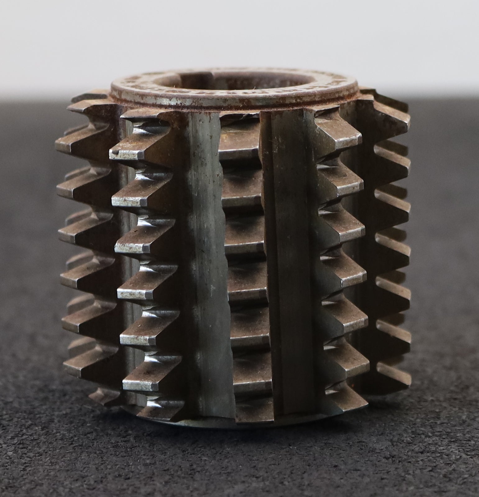 Bild des Artikels FETTE-Zahnrad-Wälzfräser-m=-3,0mm-EGW-20°-BPII-nach-DIN-3972-Ø78x70xØ32mm