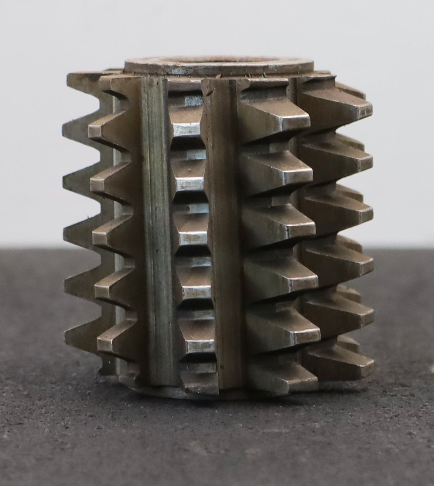 Bild des Artikels PWS-Zahnrad-Wälzfräser-m=-4,0mm-EGW-20°-BPI-nach-DIN-3972-Ø80x71xØ32mm-mit-LKN