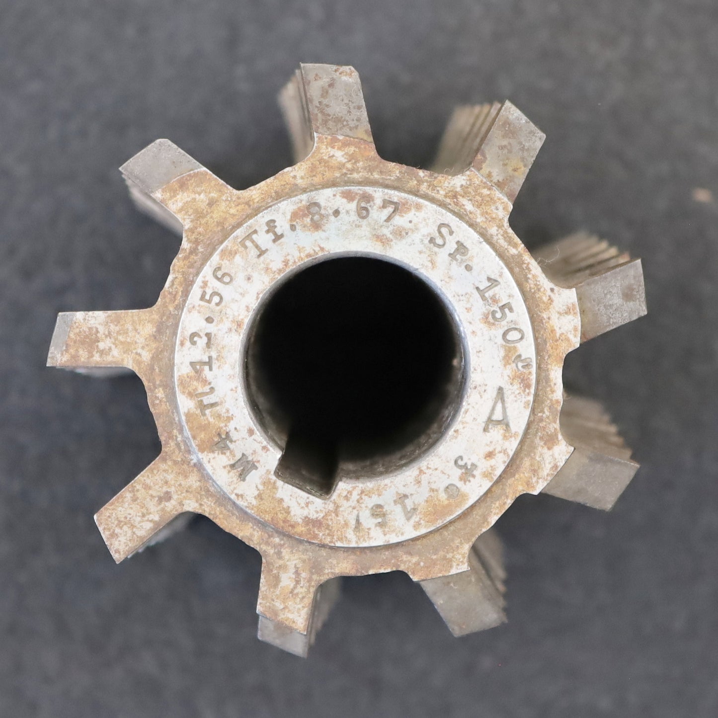 Bild des Artikels Zahnrad-Wälzfräser-m=-4,0mm-EGW-20°-Ø80x71xØ32mm-mit-LKN-1gg.-Rechts