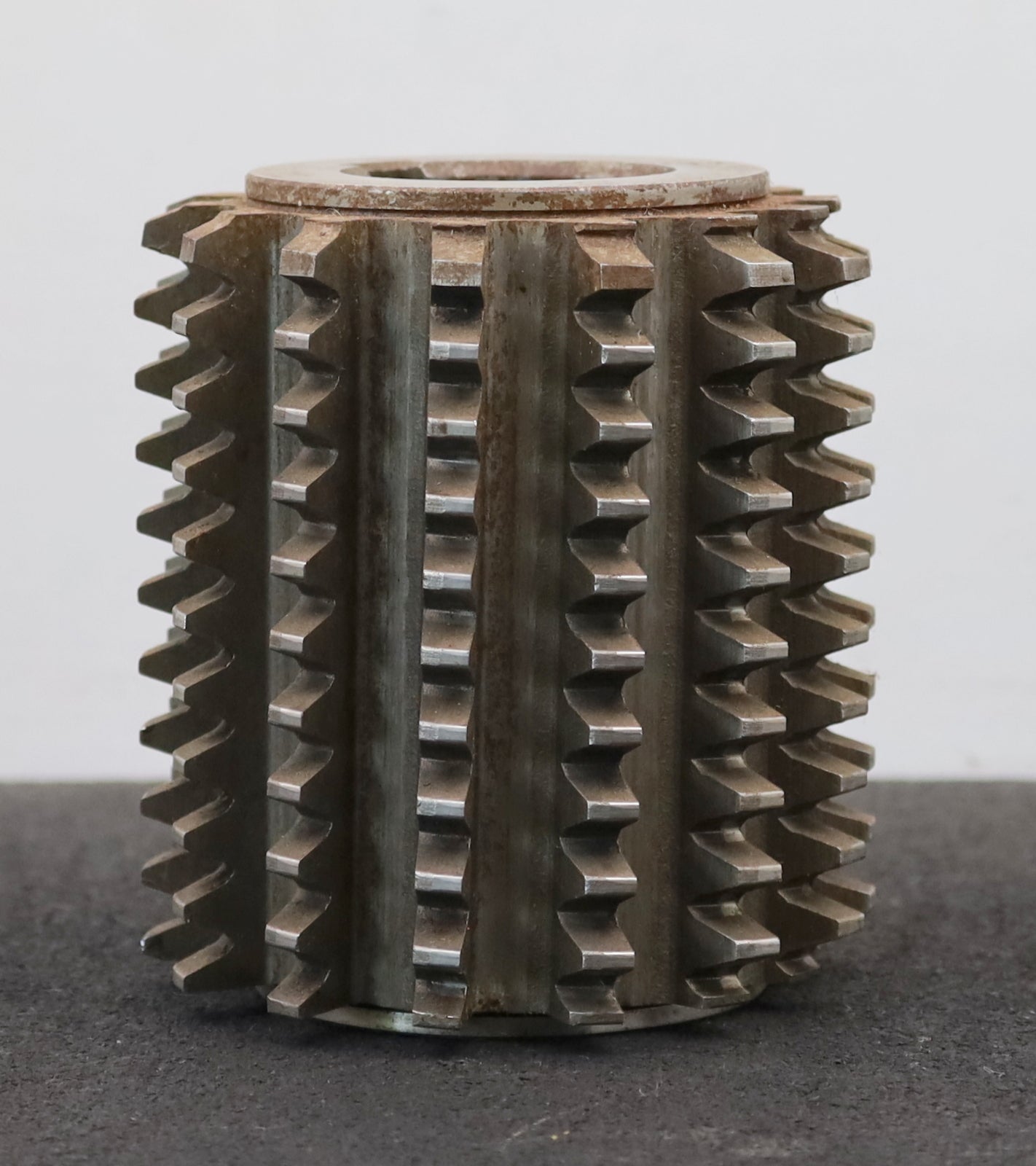 Bild des Artikels PWS-Zahnrad-Wälzfräser-m=-3,0mm-EGW-20°-BPII-nach-DIN-3972-Ø100x108xØ40mm