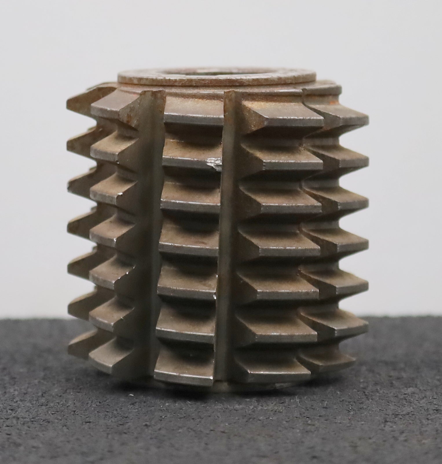 Bild des Artikels Zahnrad-Wälzfräser-m=-2,5mm-EGW-20°-Ø69x70xØ27mm-mit-LKN-1gg.-Links