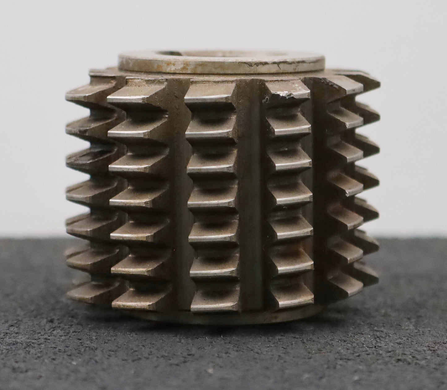 Bild des Artikels PWS-Zahnrad-Wälzfräser-m=-2,25mm-EGW-20°-BPIII-DIN-3972-Ø70x56xØ27mm-mit-LKN